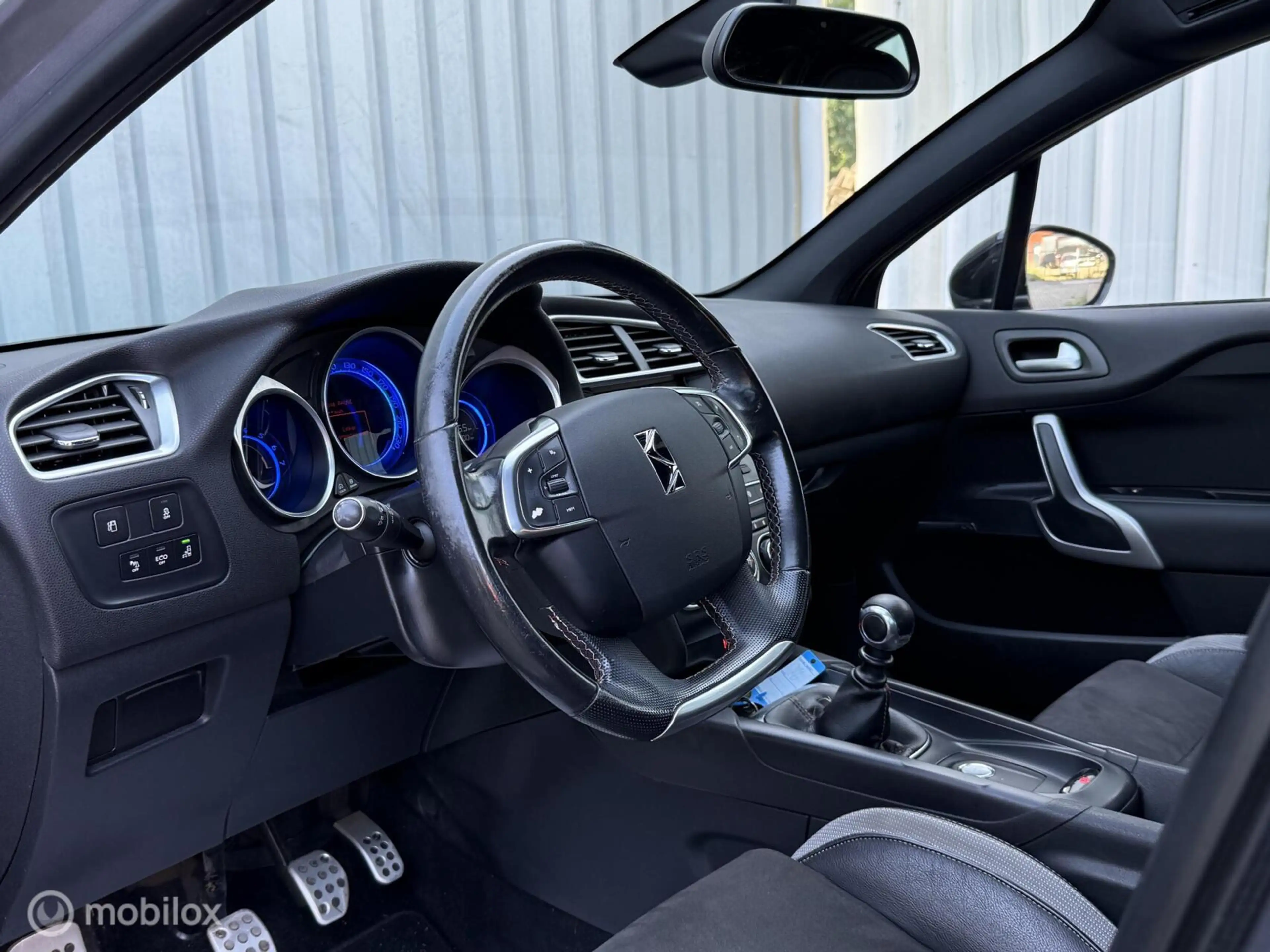DS Automobiles DS 4 1.2 Performance Line | Alcantara | Massage | DENON — photo 14