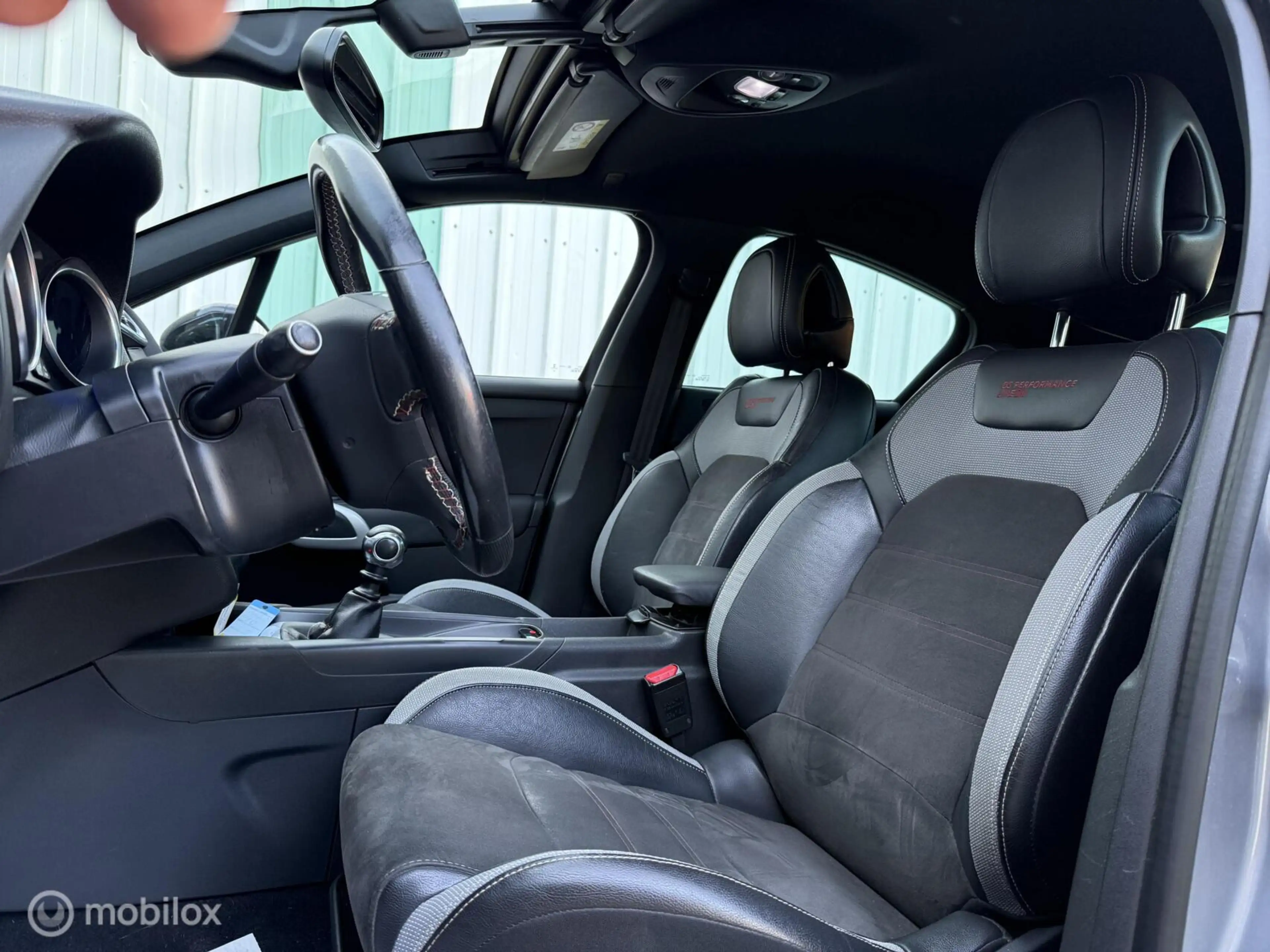 DS Automobiles DS 4 1.2 Performance Line | Alcantara | Massage | DENON — photo 4