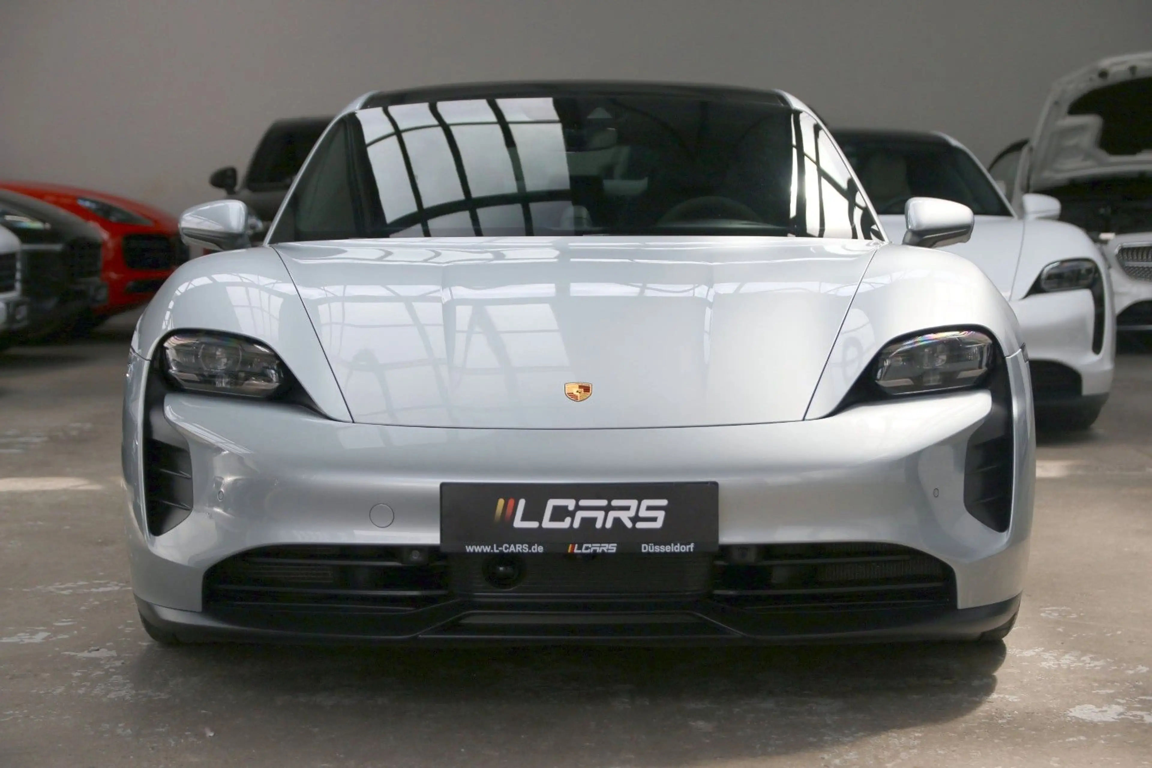 Porsche Taycan GTS InnoDrive Panorama 360° 5-Sitzer 21" — photo 3