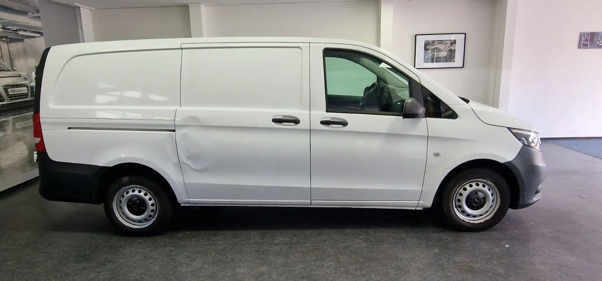 Mercedes-Benz Vito 2,2 CDi Kasten Automatik PDC TÜV 10/2026 Blanc - 2