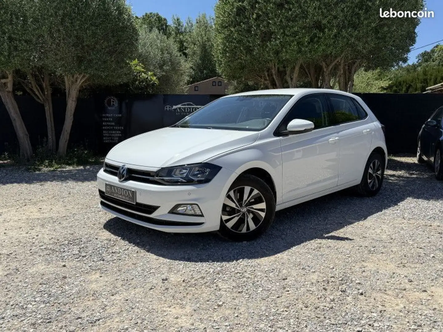Volkswagen Polo 1.6 TDI 95CH LOUNGE BUSINESS Weiß - 1