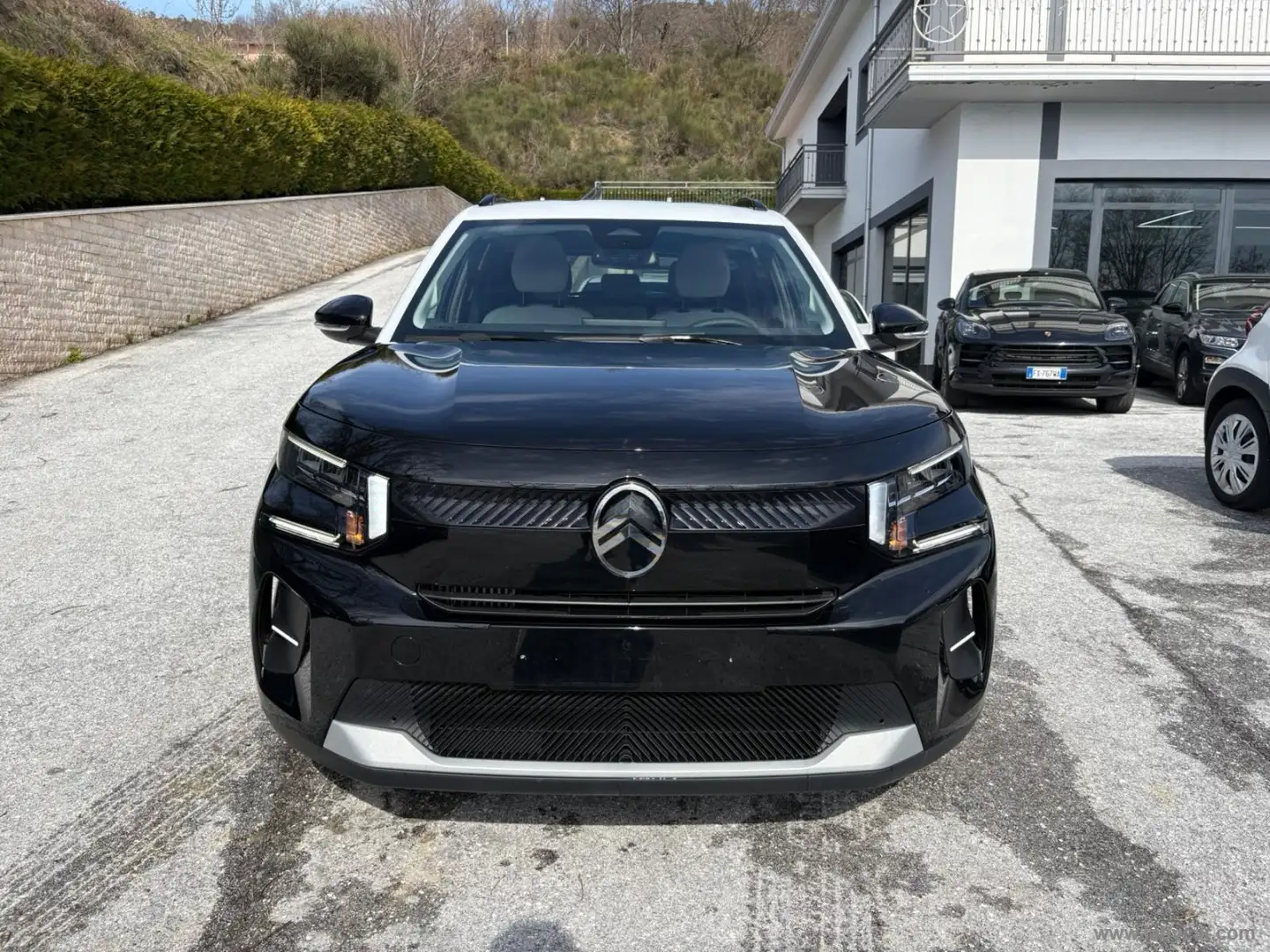 Citroen C3 PureTech 100 S&S Max Schwarz - 2