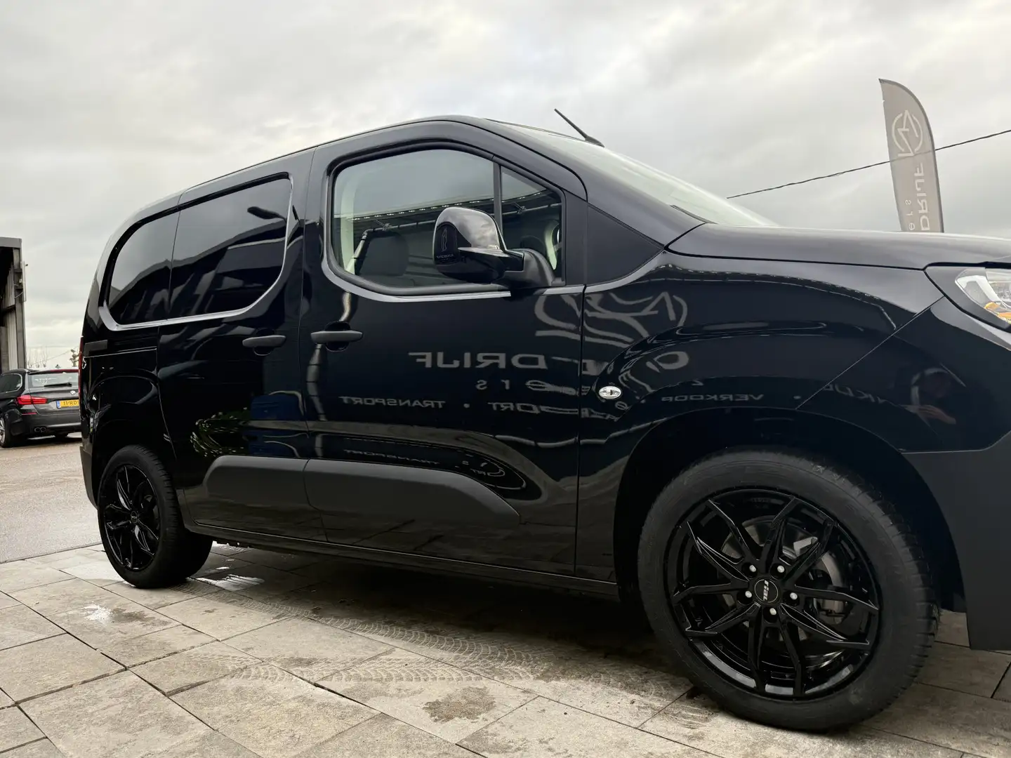 Opel Combo 1.5D L1H1 Standaard Zwart - 2