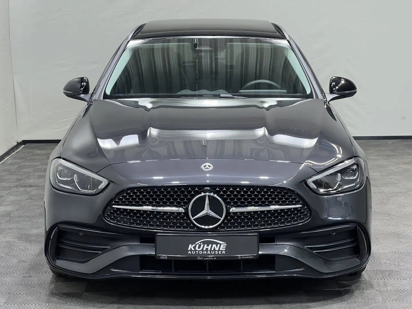Mercedes-Benz C 180 T AMG Advanced Plus Night+Panorama+18Zoll Grau - 2