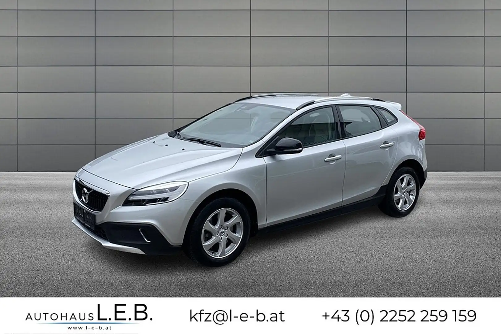 Volvo V40 Cross Country T4 Kinetic Argent - 1