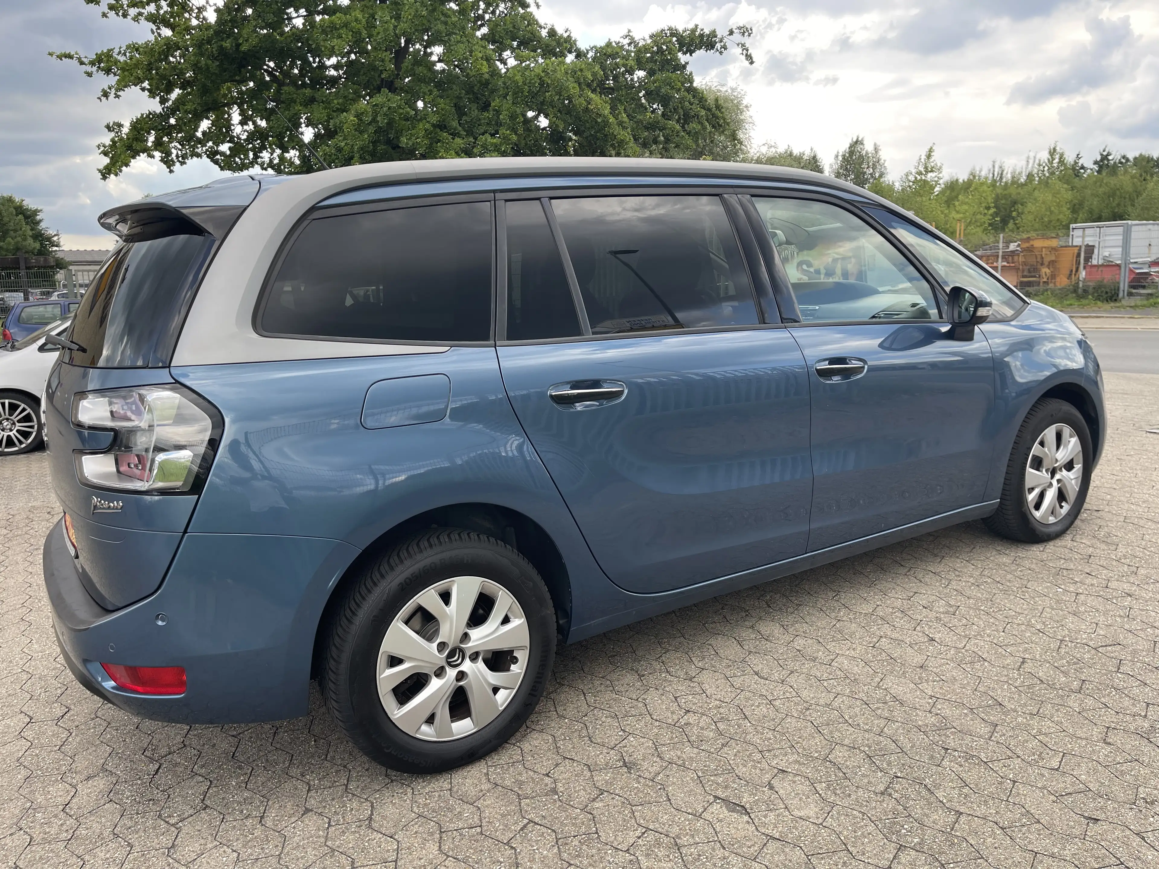 Citroen Grand C4 SpaceTourer 1.6 e-HDi FAP Intensive Voll 7-Sitzer S-Heft Top — photo 12