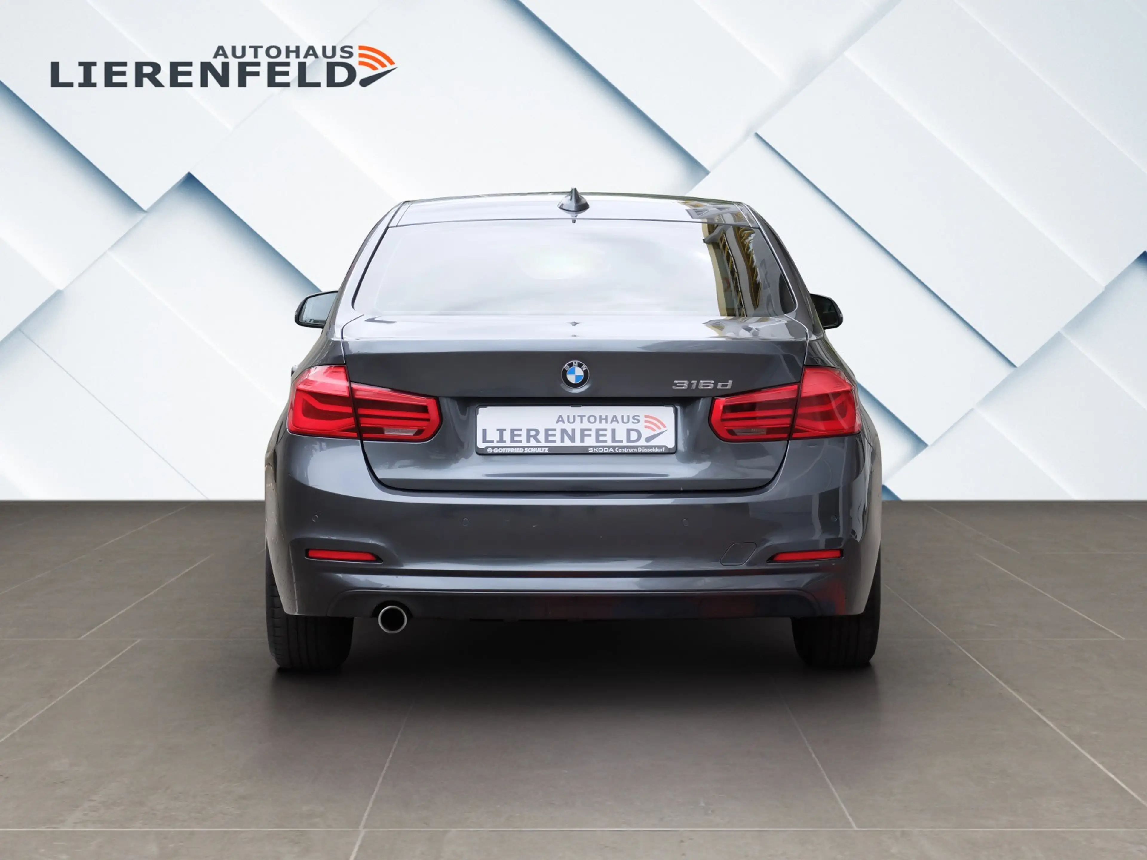 BMW 316 d Advantage Automatik Leder nur 82 Tkm — photo 3
