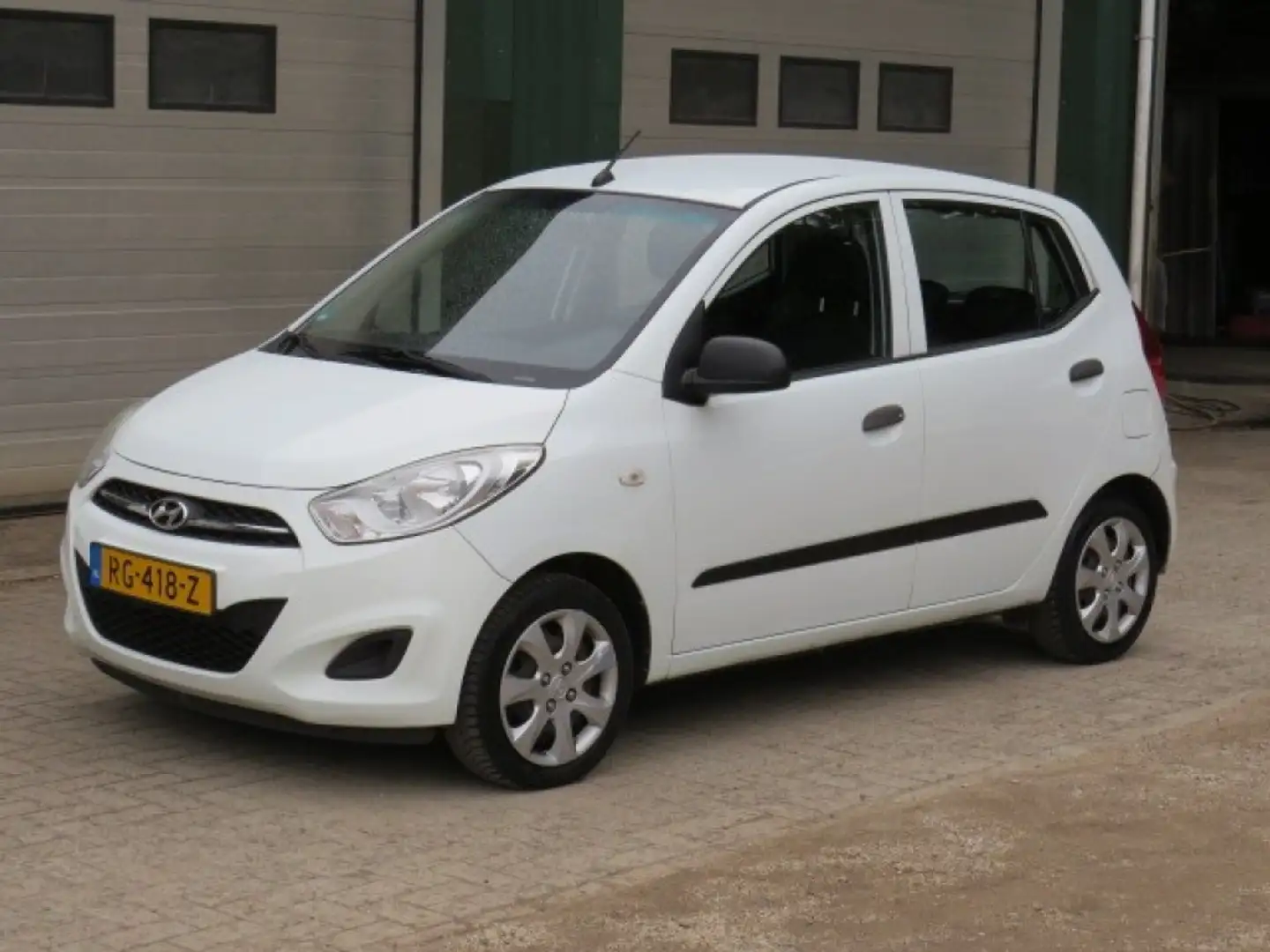Hyundai i10 1.1 PURE Blanc - 2