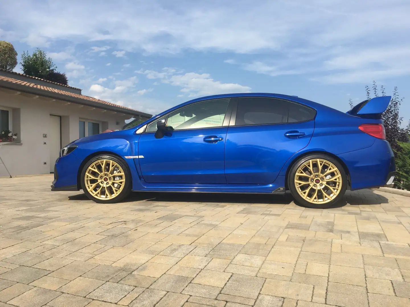 Subaru WRX STI 2.5 Legendary Edition - 1