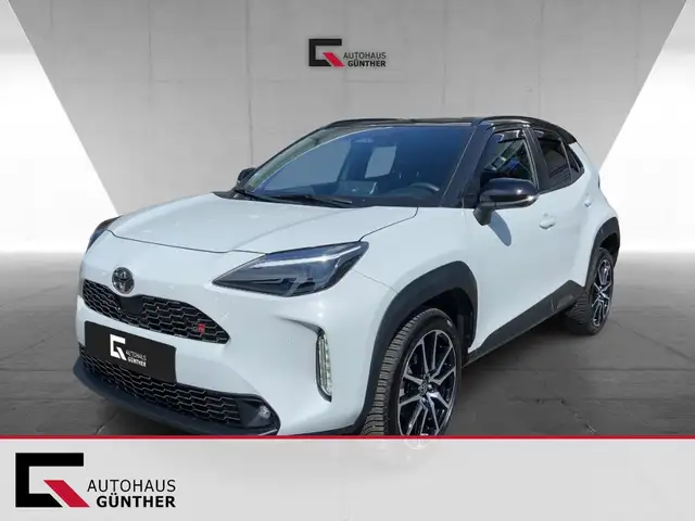 Toyota Yaris Cross FWD GR Sport Hybrid 1.5 92PS/Winterpaket/RFK/Elkr.