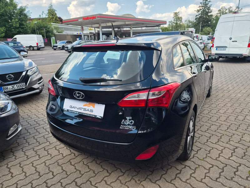 Hyundai i30 cw blue Trend — photo 6