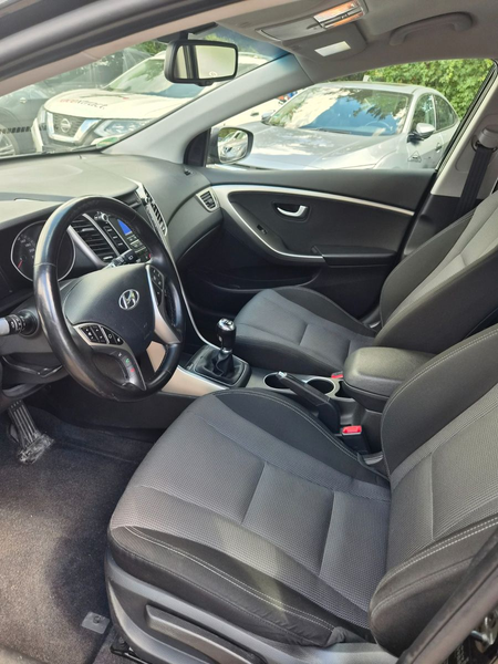 Hyundai i30 cw blue Trend — photo 14