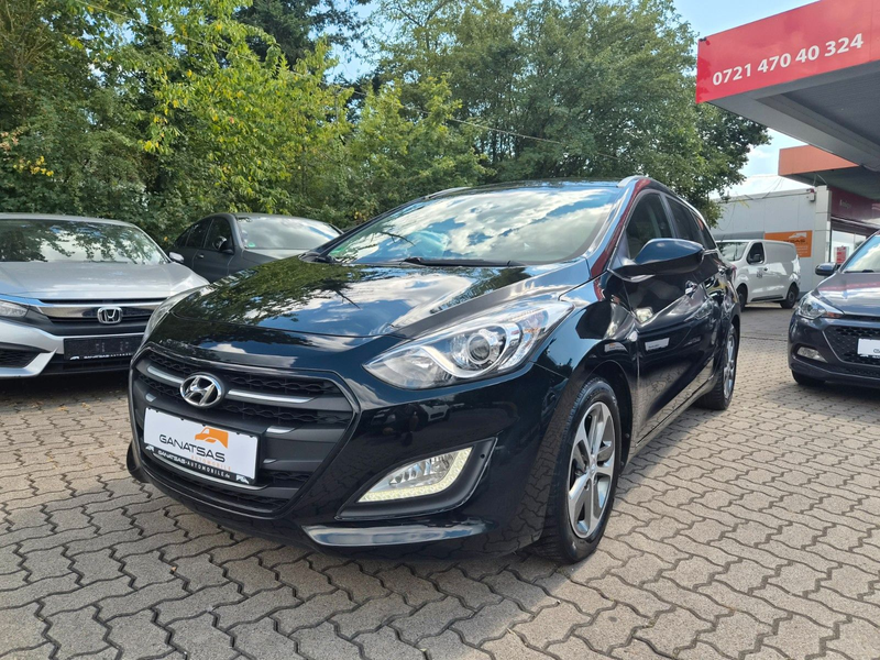 Hyundai i30 cw blue Trend — photo 10