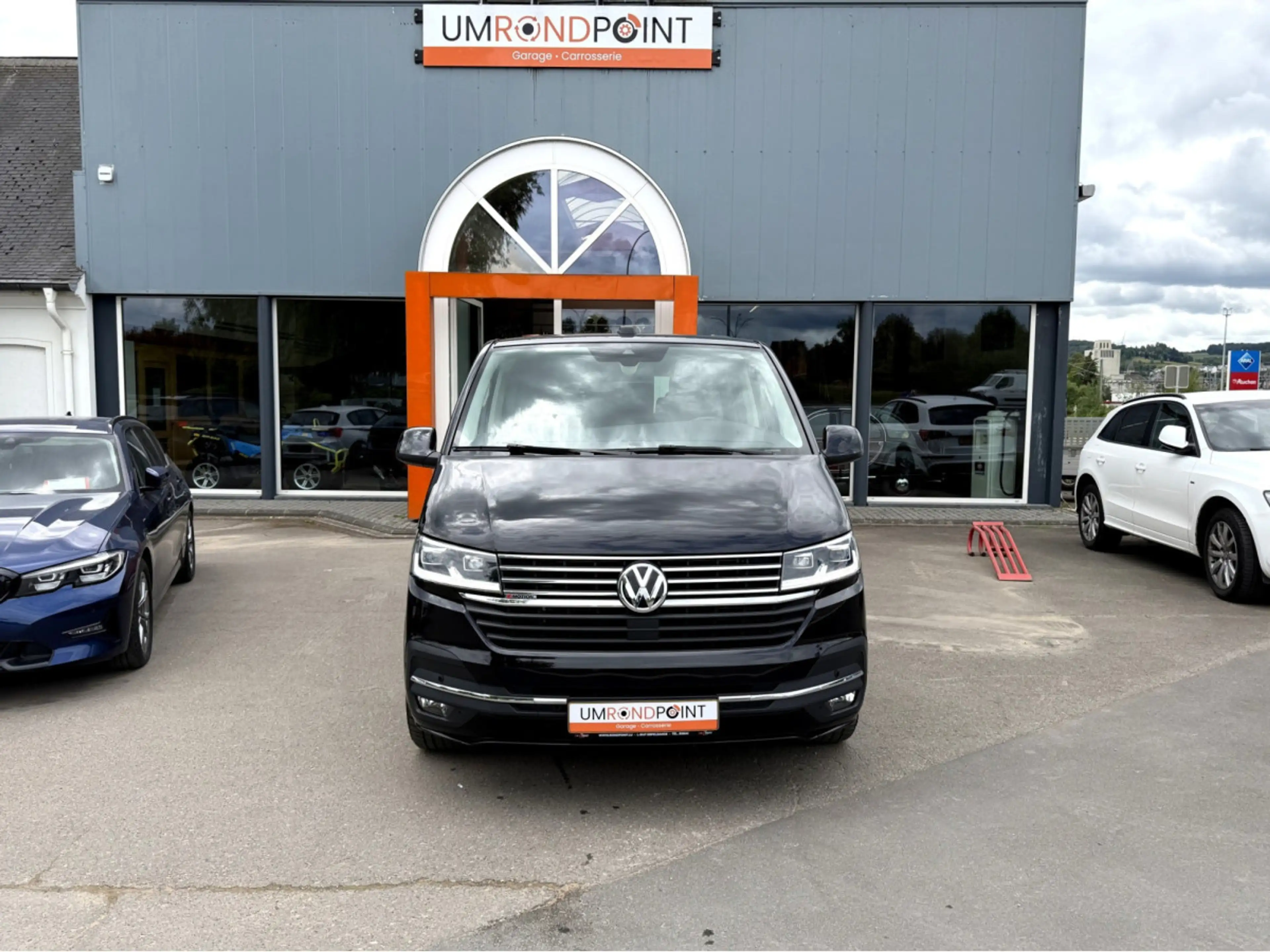 Volkswagen T6.1 Multivan 2.0 TDI 204 ch 4MOTION Generation Six — photo 2