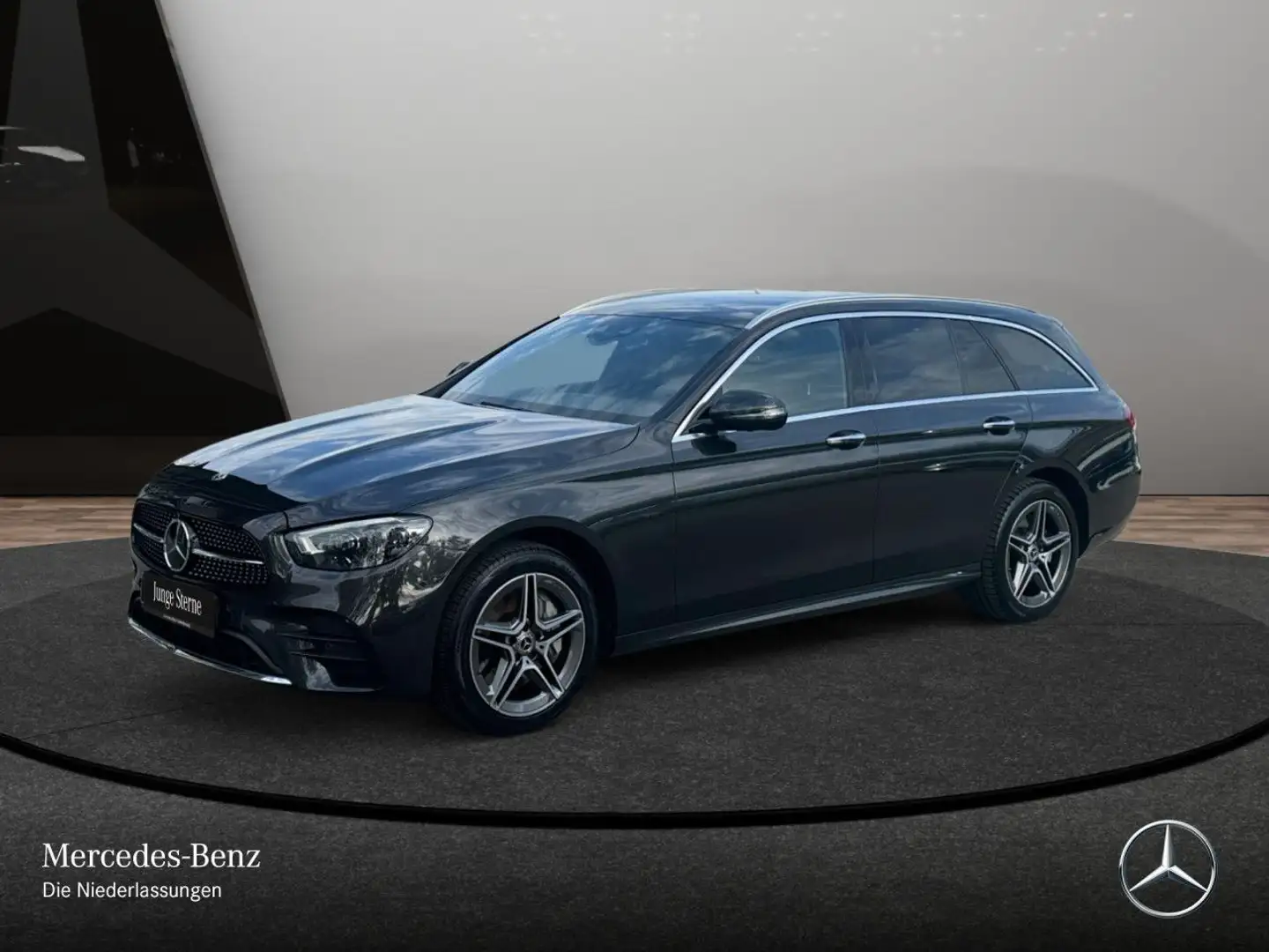 Mercedes-Benz E 300 de T 4M AMG+PANO+360+AHK+MULTIBEAM+FAHRASS Grau - 2