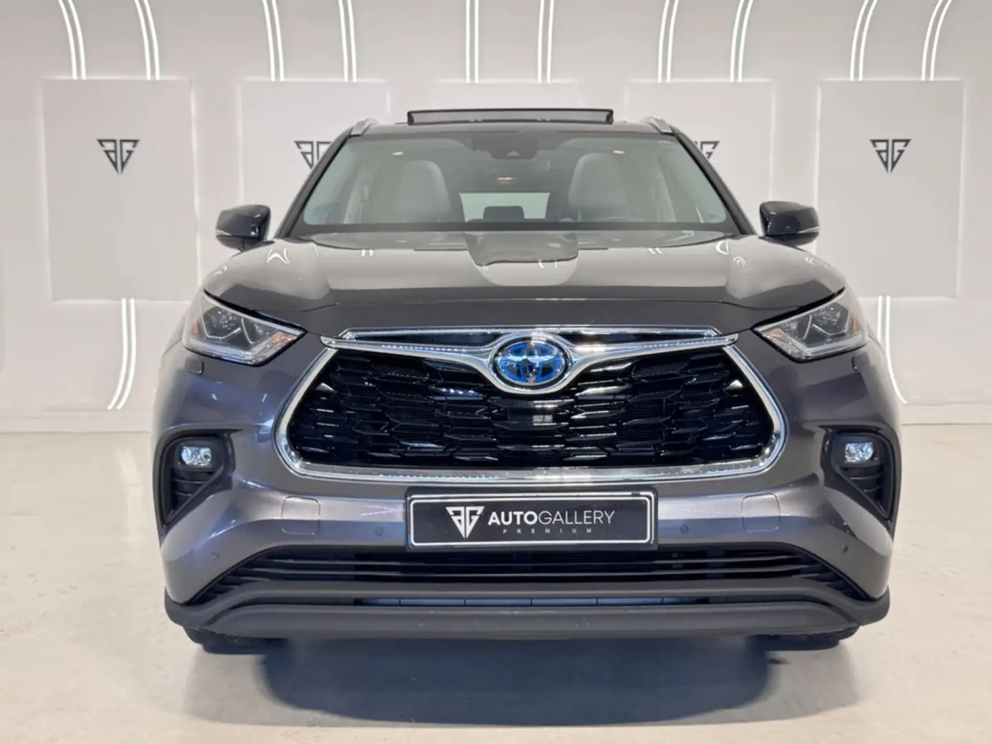 Toyota Highlander 2.5 hybrid Advance T. Panorámico Pintura metaliza Gris - 2