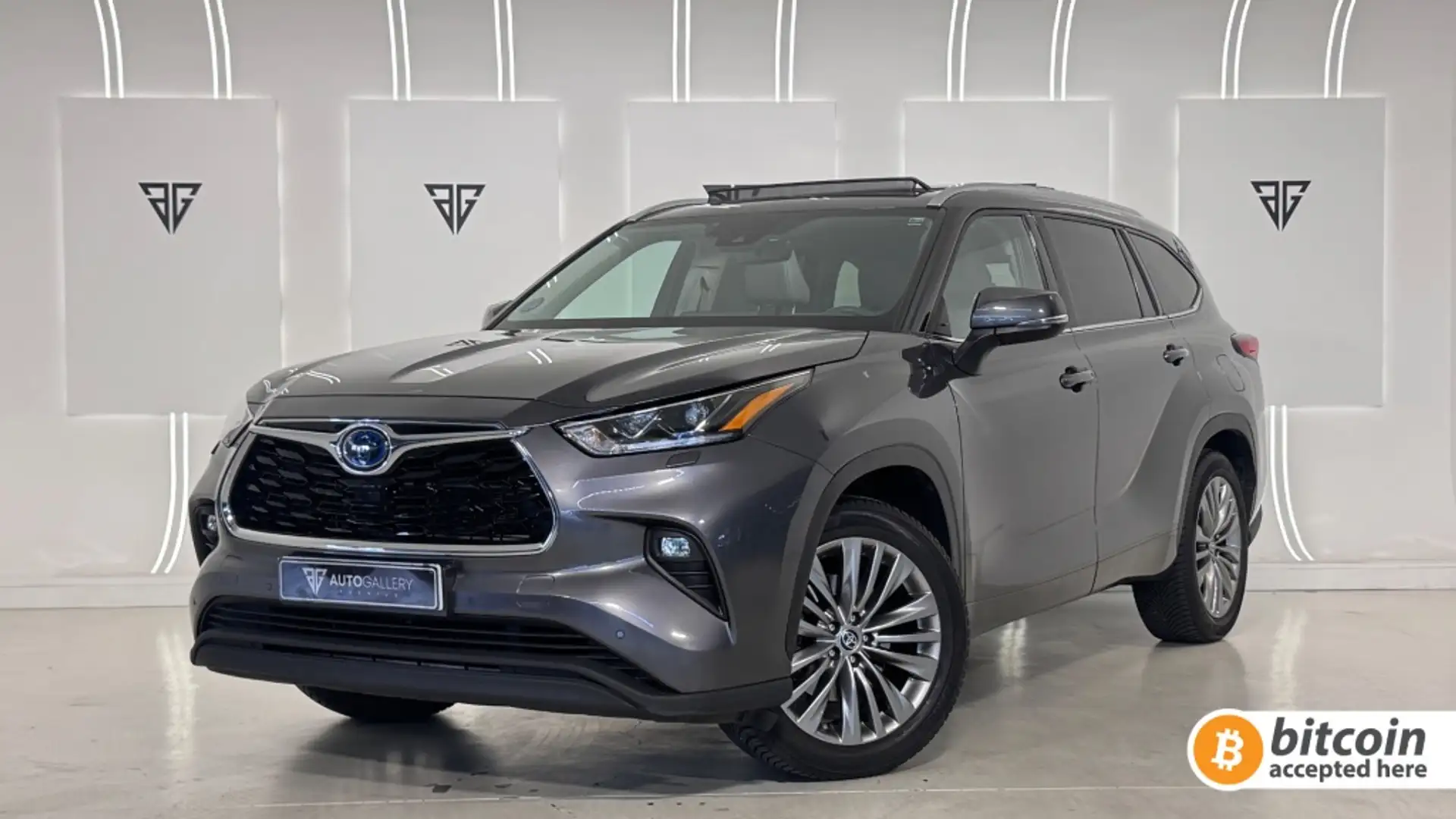 Toyota Highlander 2.5 hybrid Advance T. Panorámico Pintura metaliza Gris - 1