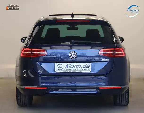 Volkswagen Passat view 7