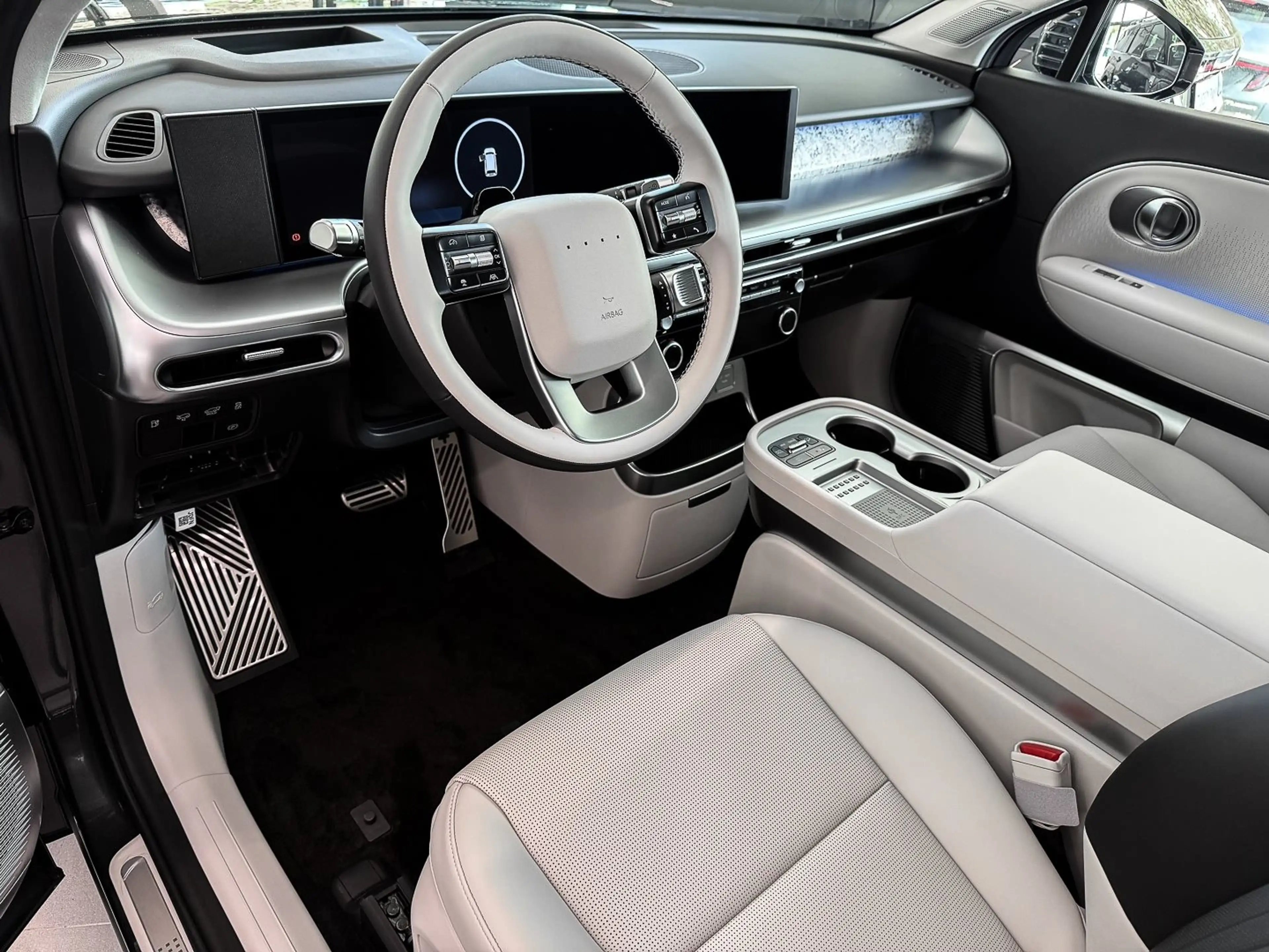 Hyundai IONIQ 9 UNIQ 7-Sitzer 110 kWh 307PS 4WD, LEDER BOSE Wärmep — photo 6