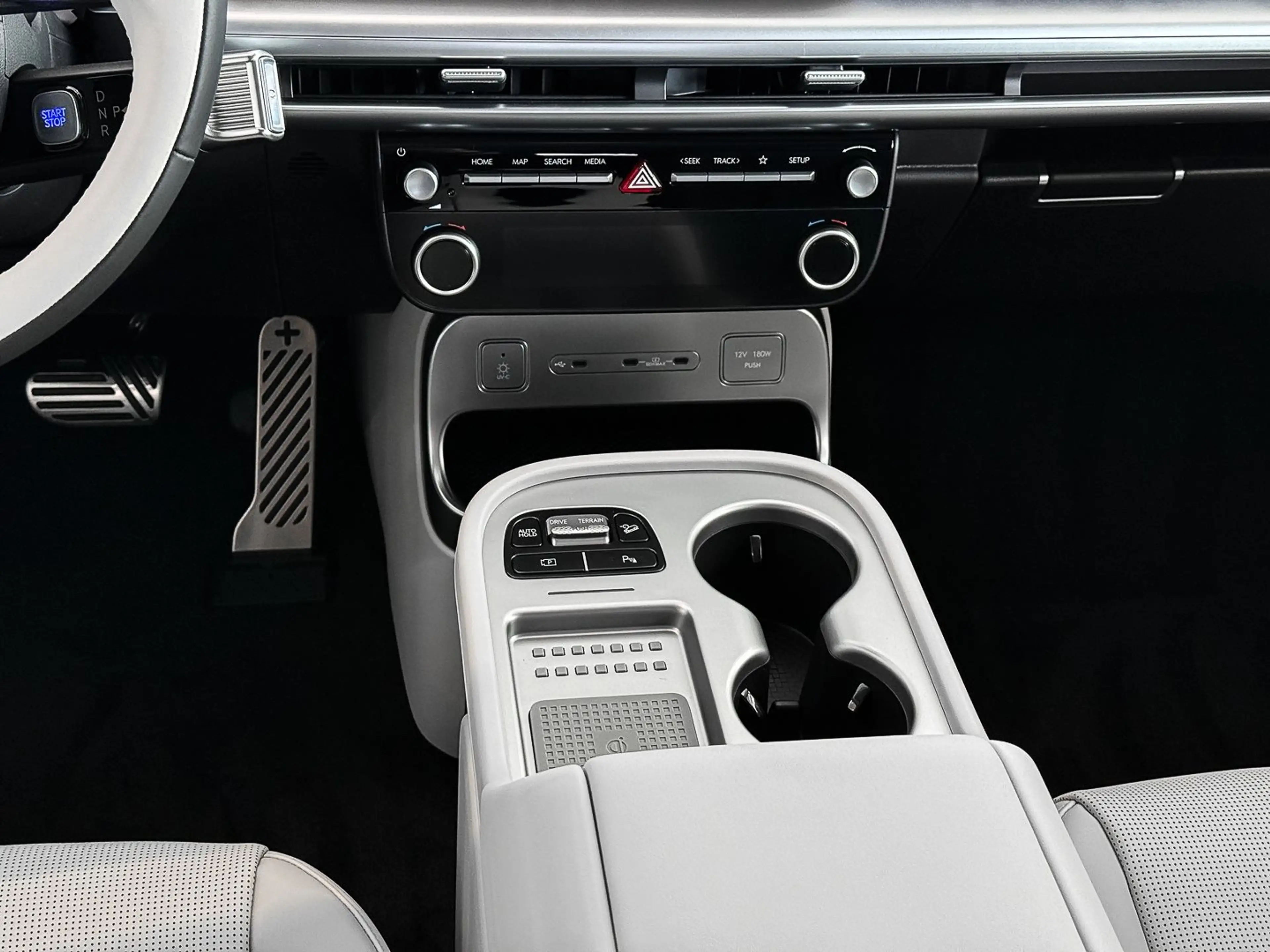 Hyundai IONIQ 9 UNIQ 7-Sitzer 110 kWh 307PS 4WD, LEDER BOSE Wärmep — photo 11
