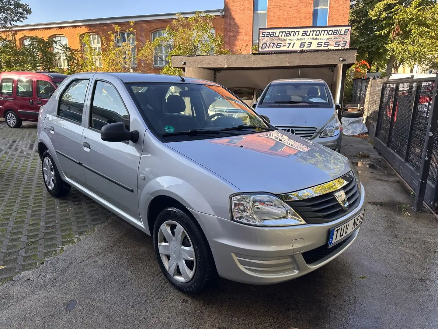 Dacia Logan Ambiance*2.HD*Tüv Neu*Kupplung Neu* Grau - 1