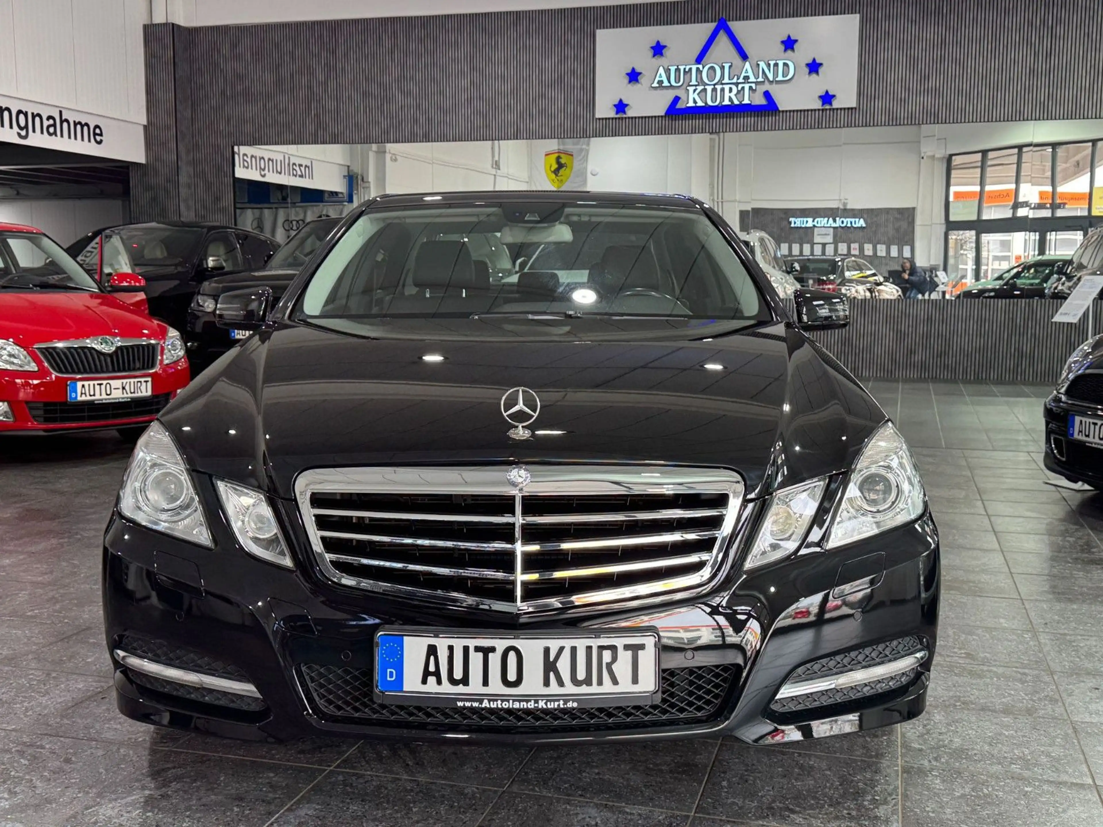Mercedes-Benz E 250 CDI*7G*Avantg*STHZ*ILS*Leder*Xenon*Navi* — photo 2