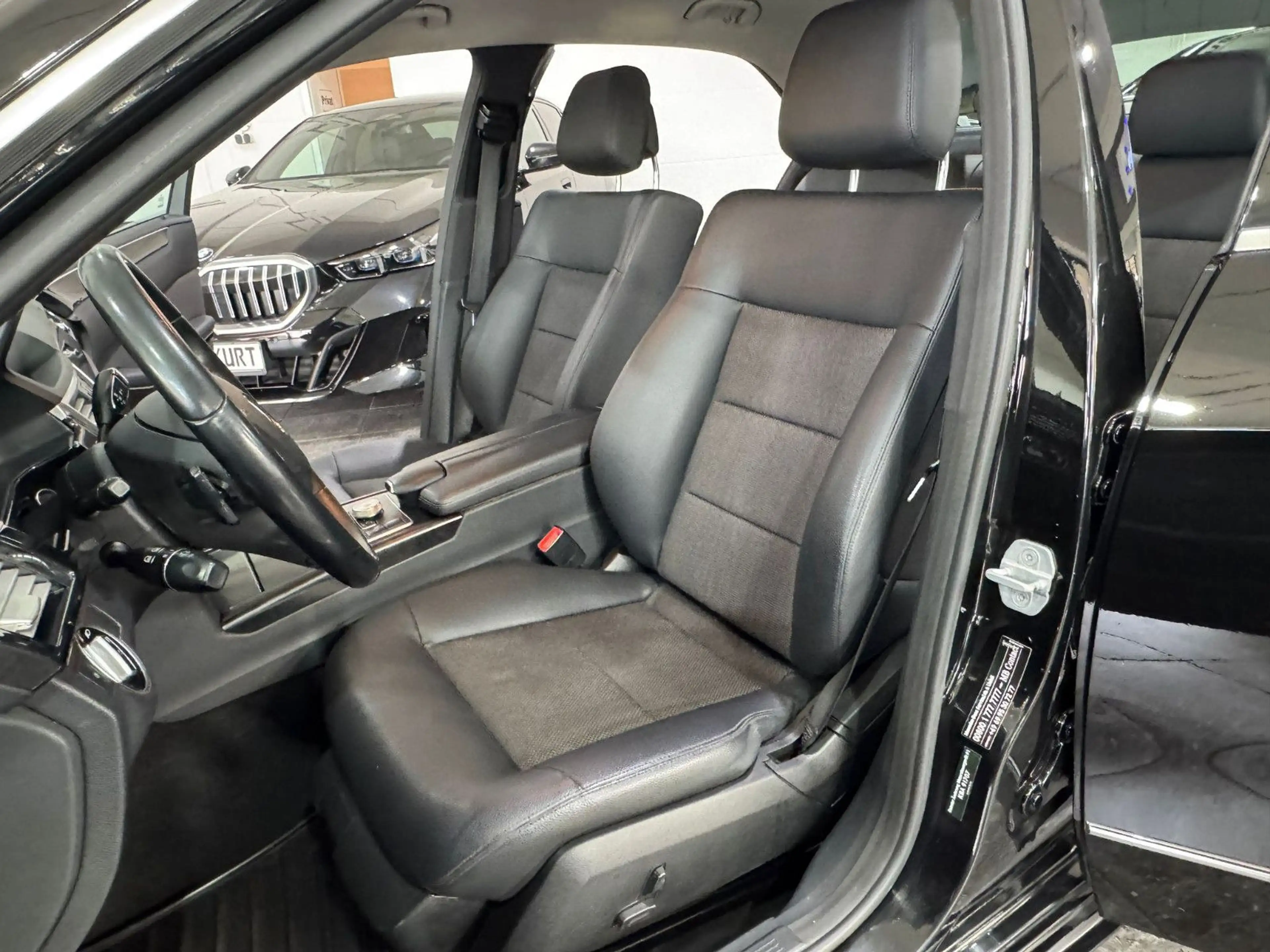 Mercedes-Benz E 250 CDI*7G*Avantg*STHZ*ILS*Leder*Xenon*Navi* — photo 13