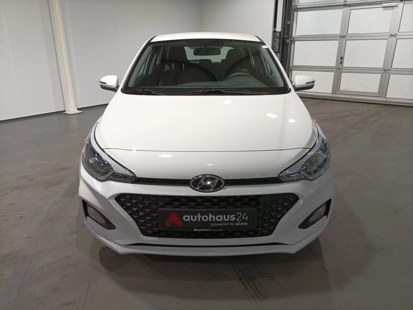 Hyundai i20 1.2 Select Biały - 2