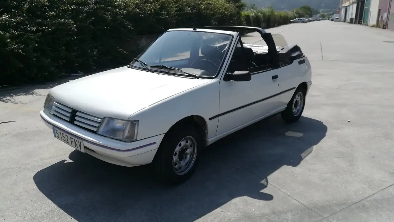 Peugeot 205 Cabriolet 1.4 CJ, foto 4