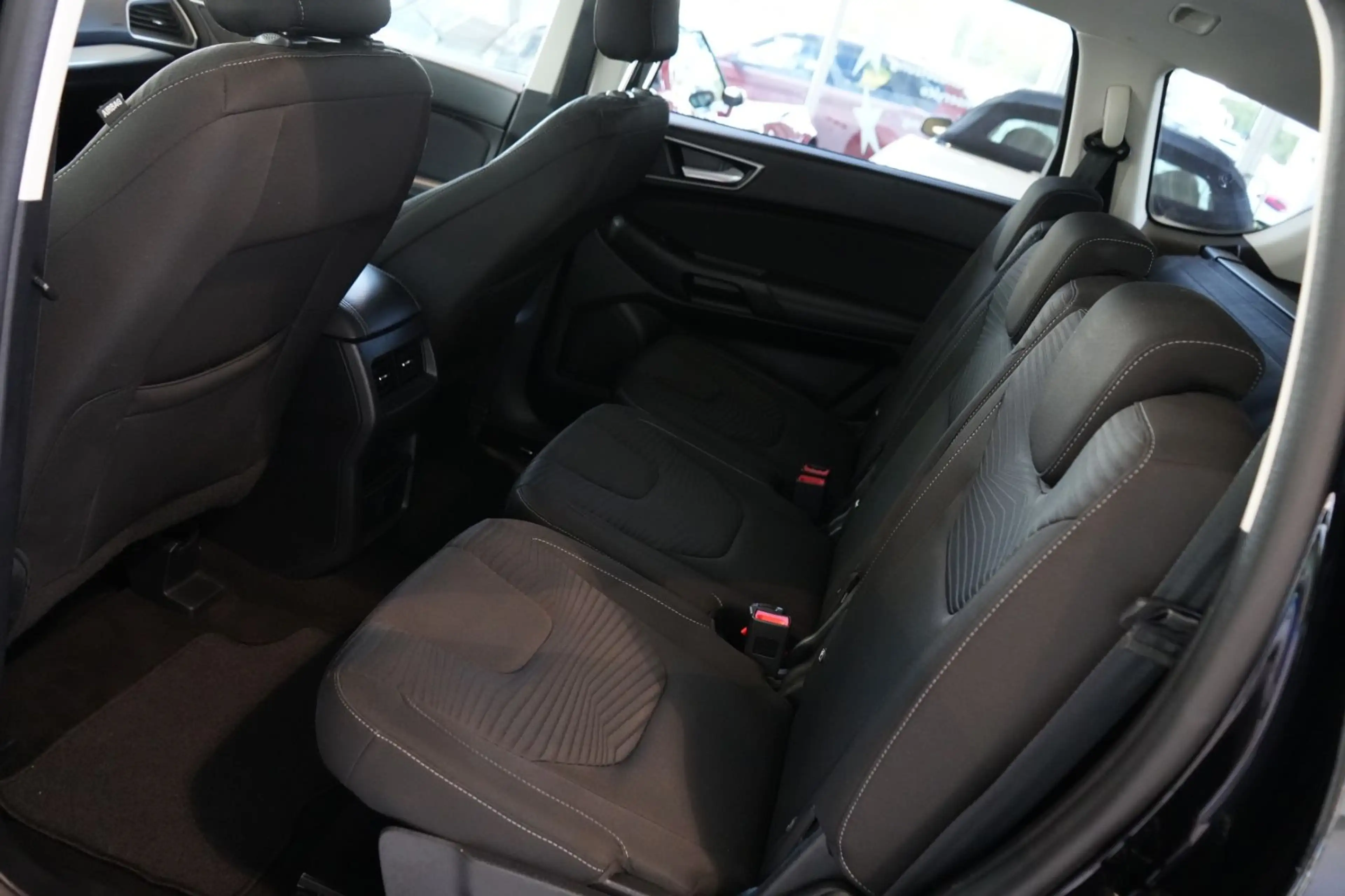 Ford S-Max S-MAX Trend — photo 8