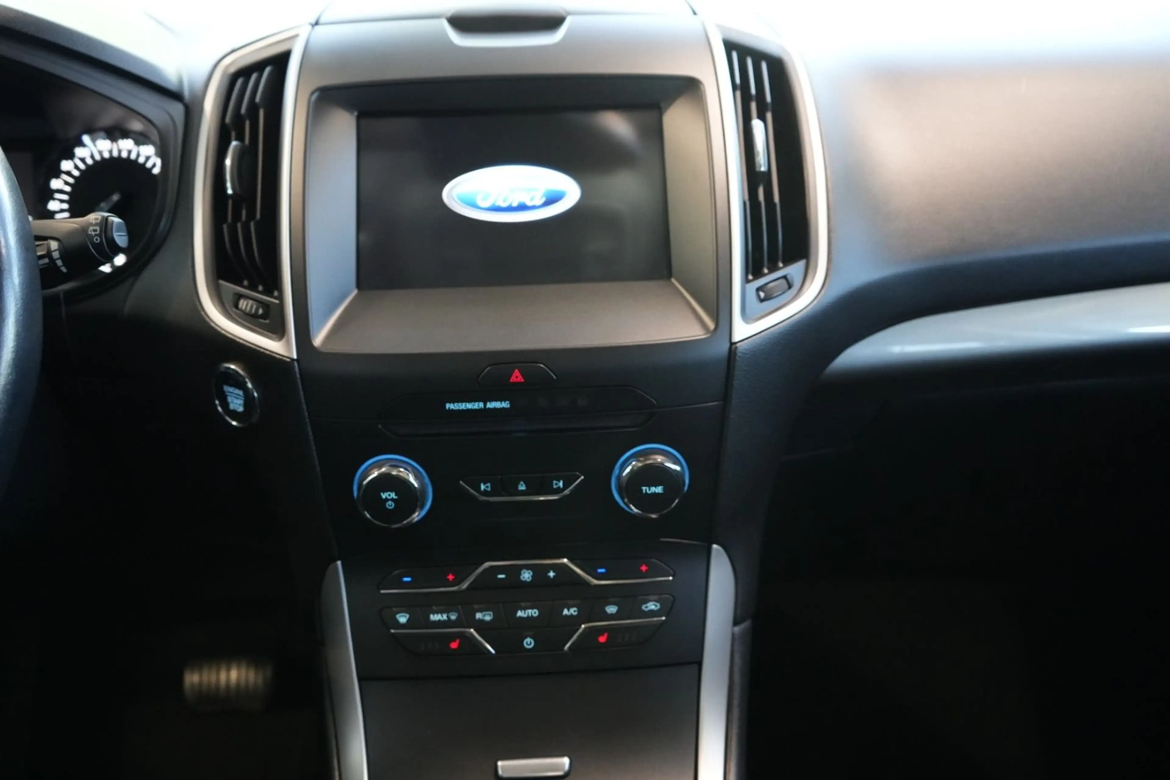 Ford S-Max S-MAX Trend — photo 14