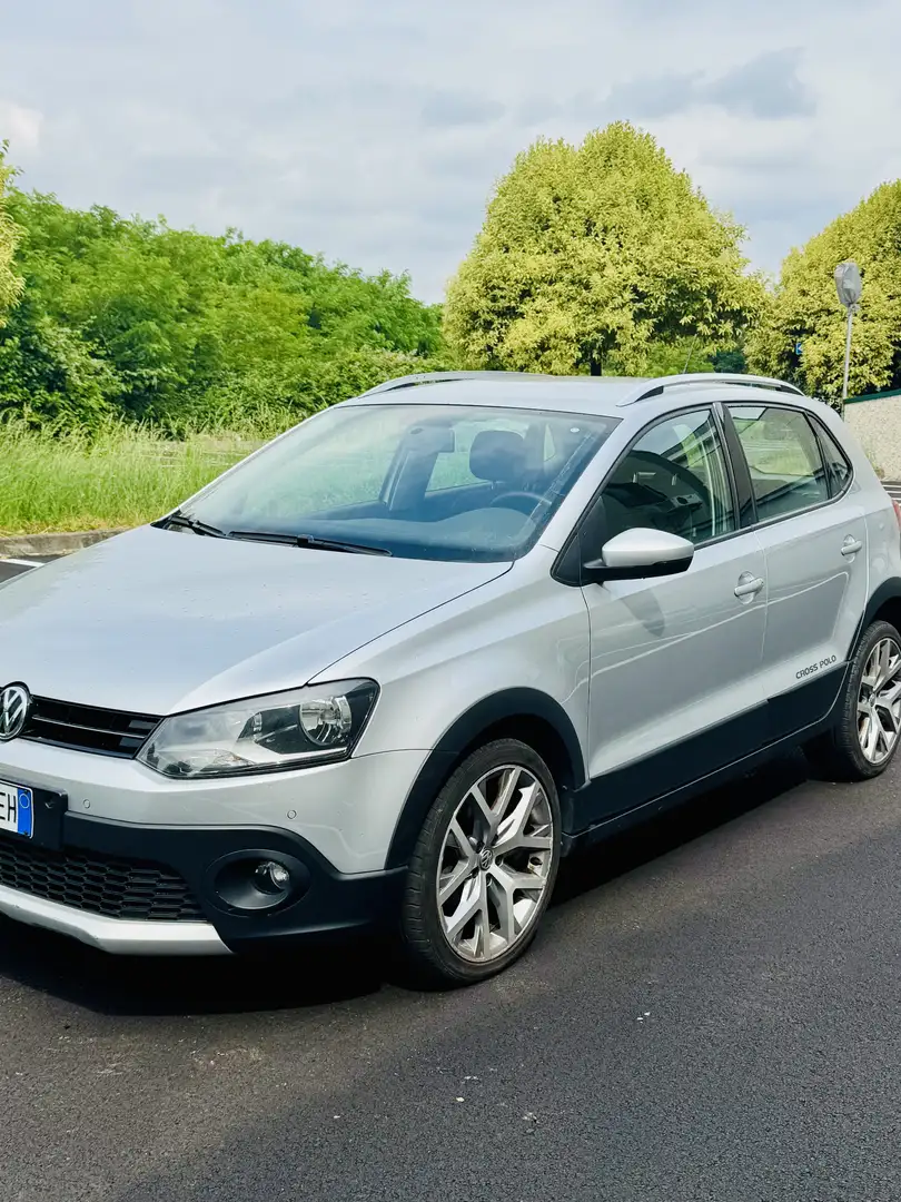 Volkswagen Polo Cross 5p 1.2 tsi bm - 1