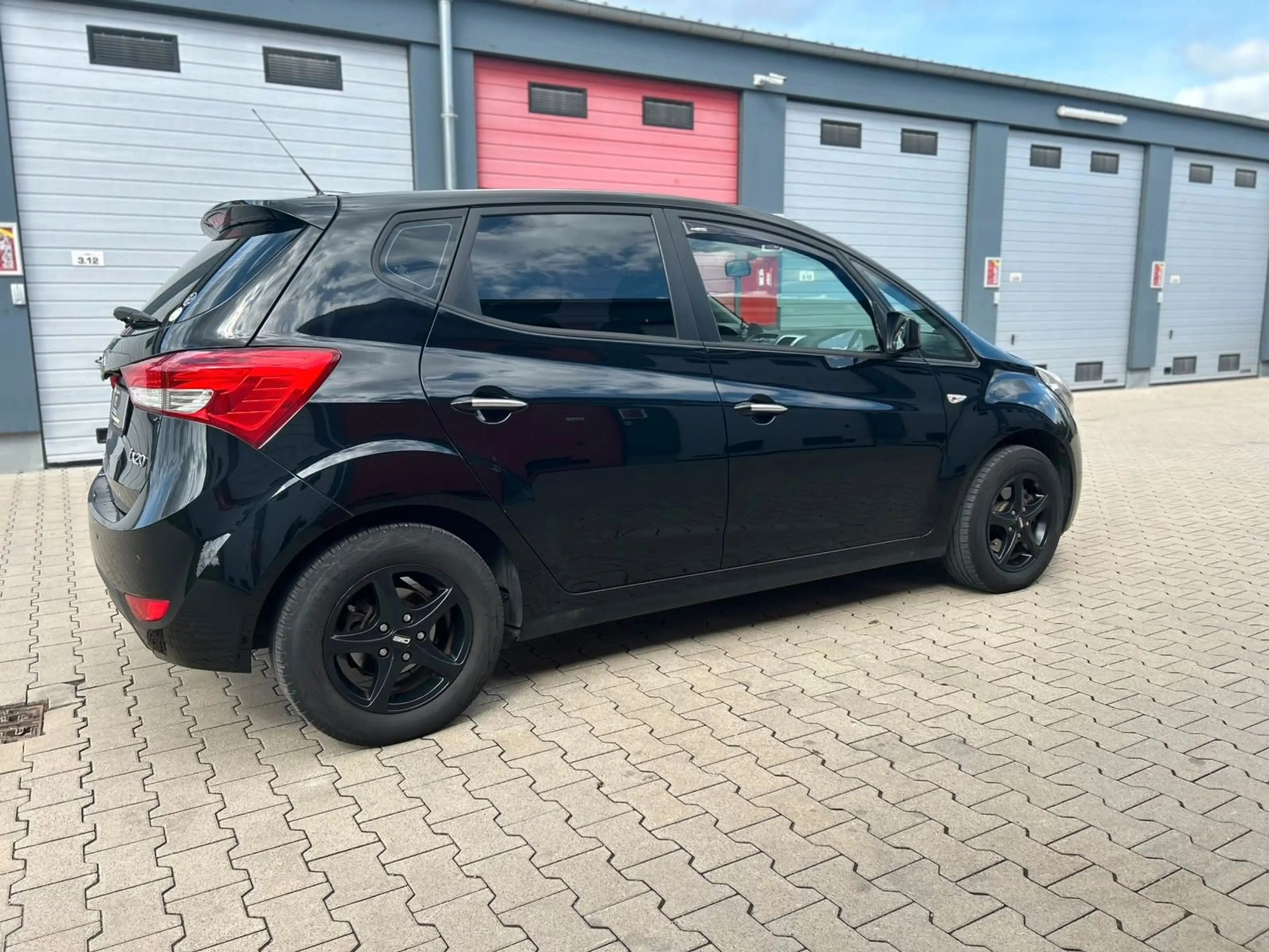 Hyundai iX20 Star Edition 1.4,Klima,Vollscheckheft — photo 9