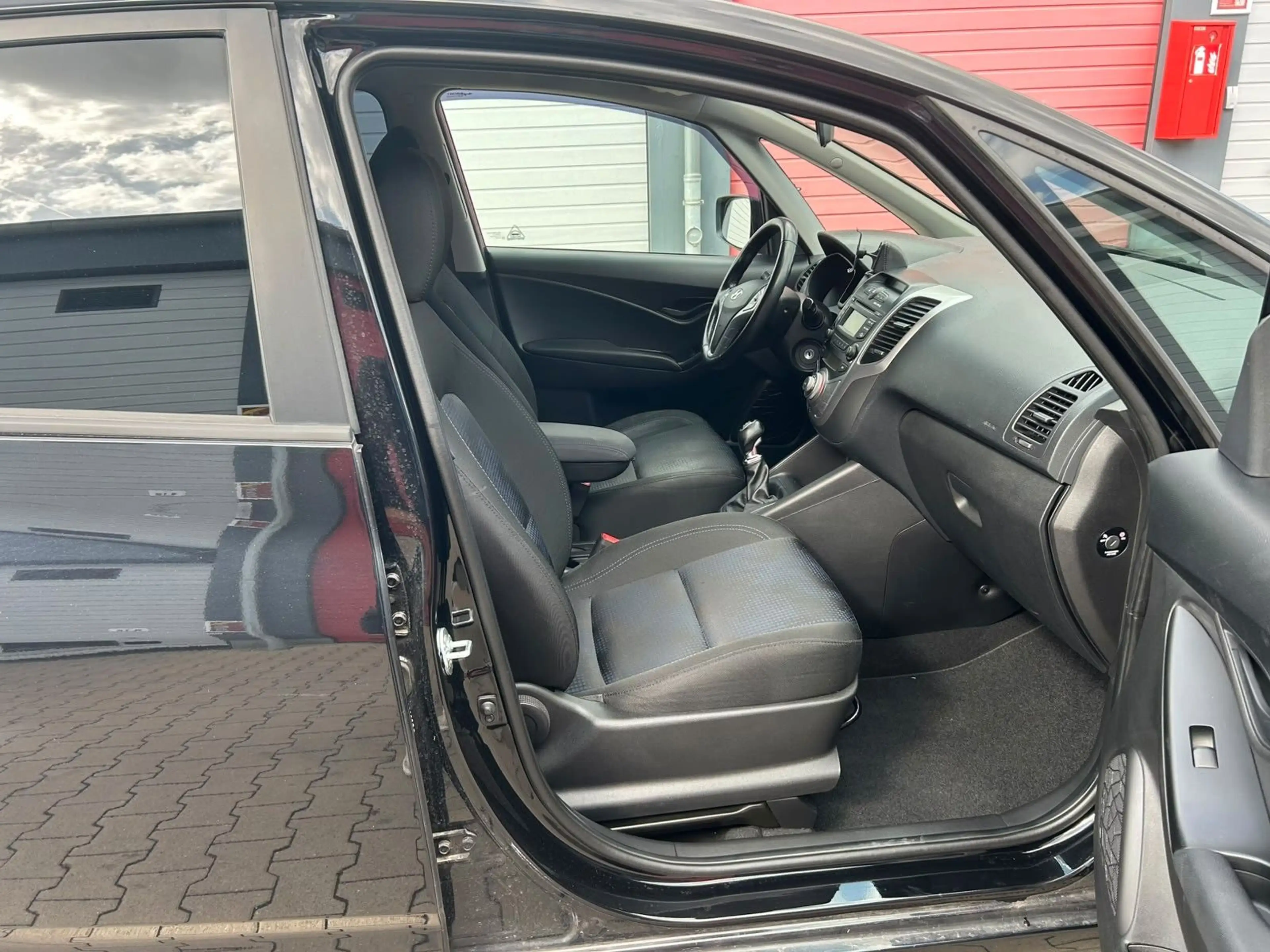 Hyundai iX20 Star Edition 1.4,Klima,Vollscheckheft — photo 26