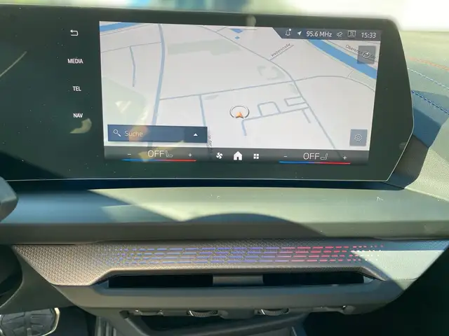 BMW 1 Series view 9