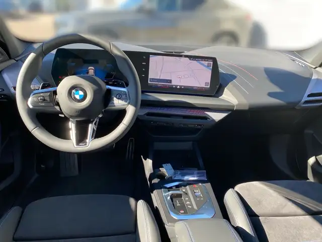 BMW 1 Series view 10