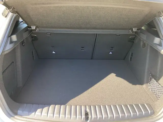 BMW 1 Series view 12
