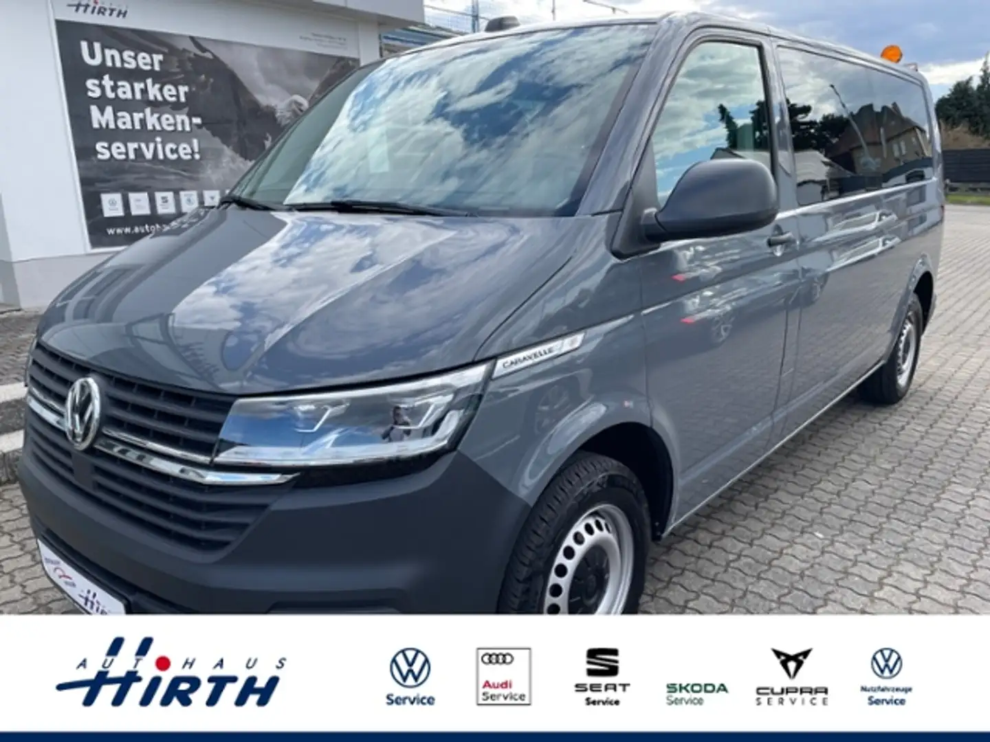 Volkswagen T6.1 Caravelle Trendline LR lang 2.0 TD AHZV Grau - 1