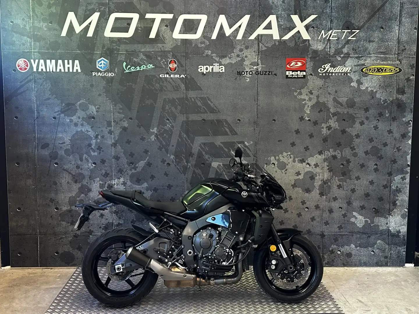 Yamaha MT-10 Czarny - 1