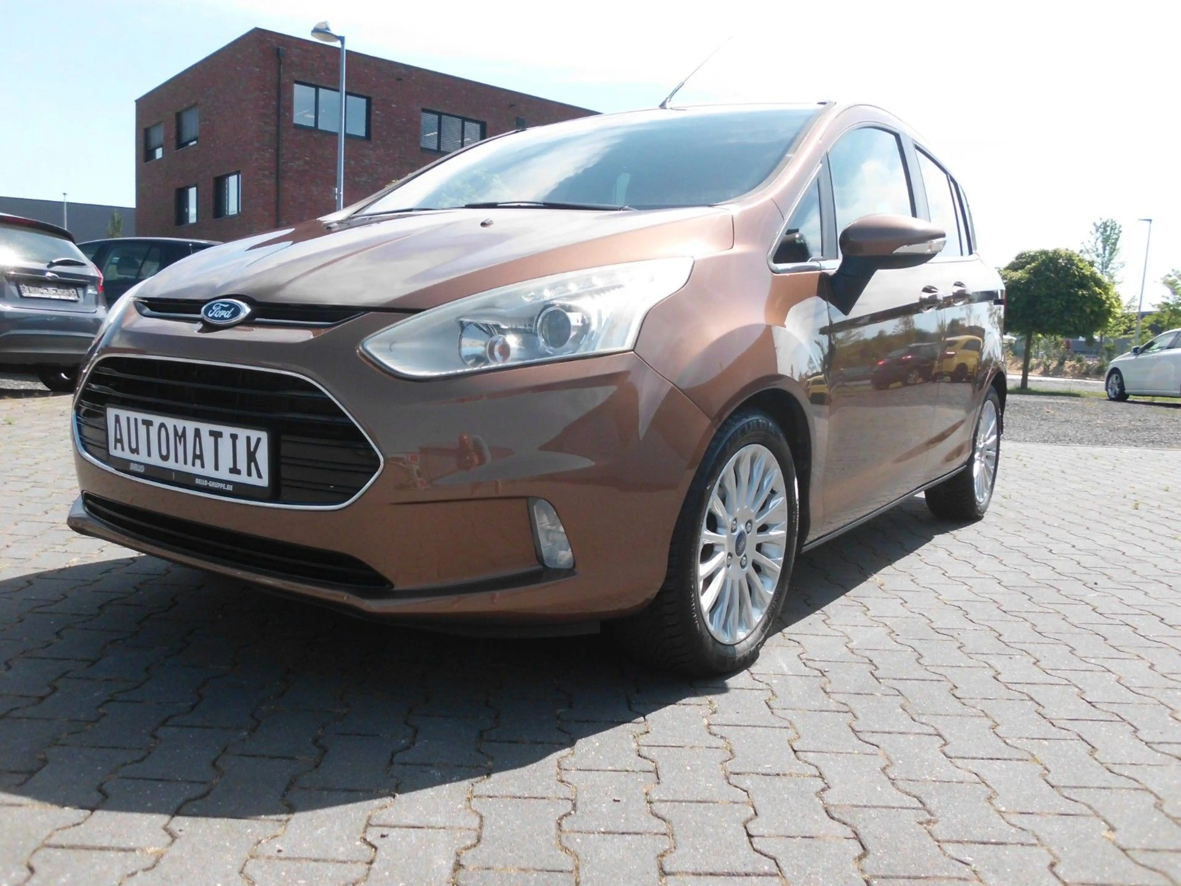 Ford B-Max 1,6 77kW Titanium PowerShift AUTOMATIK 2.H — photo 2