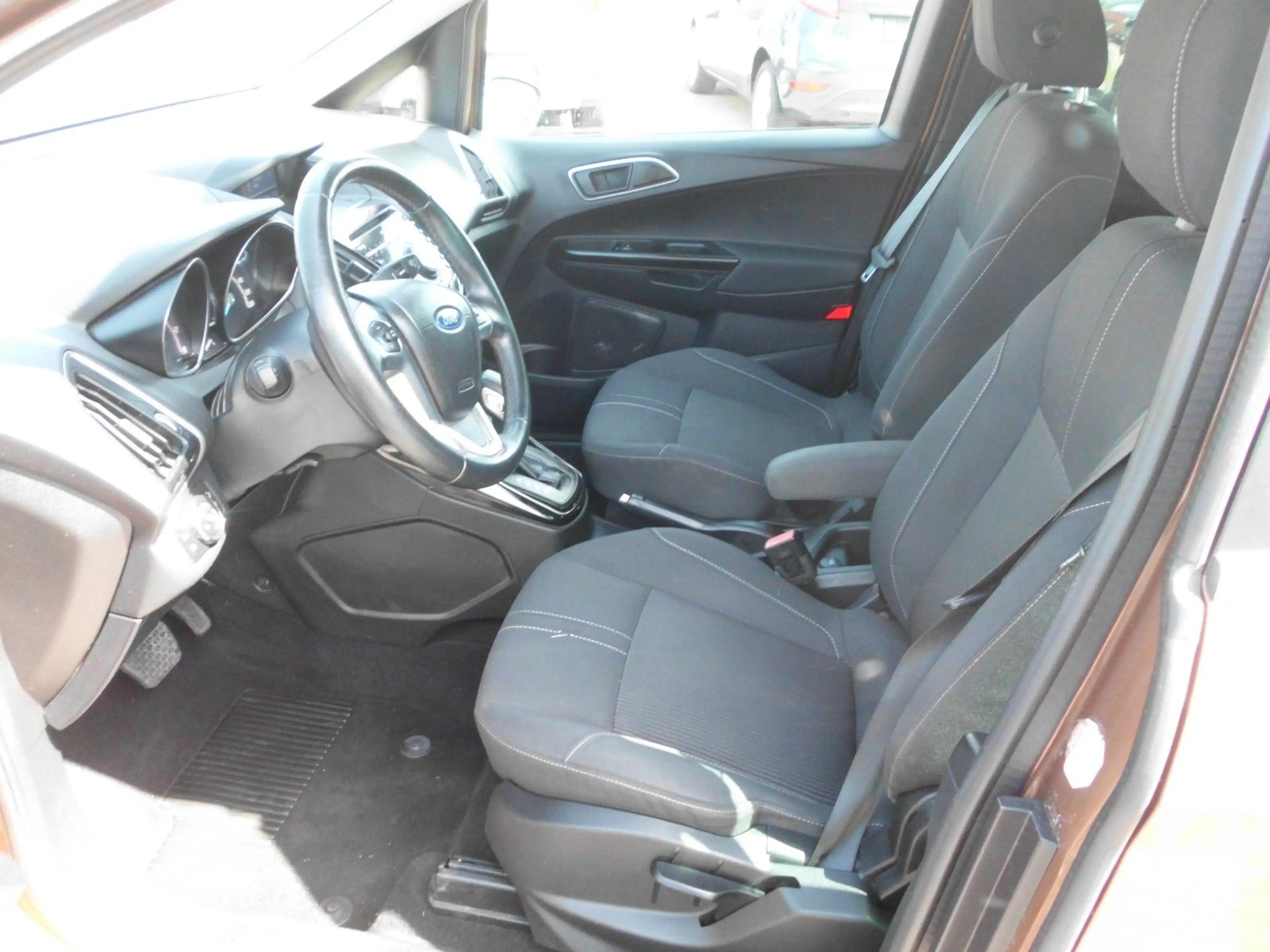Ford B-Max 1,6 77kW Titanium PowerShift AUTOMATIK 2.H — photo 11