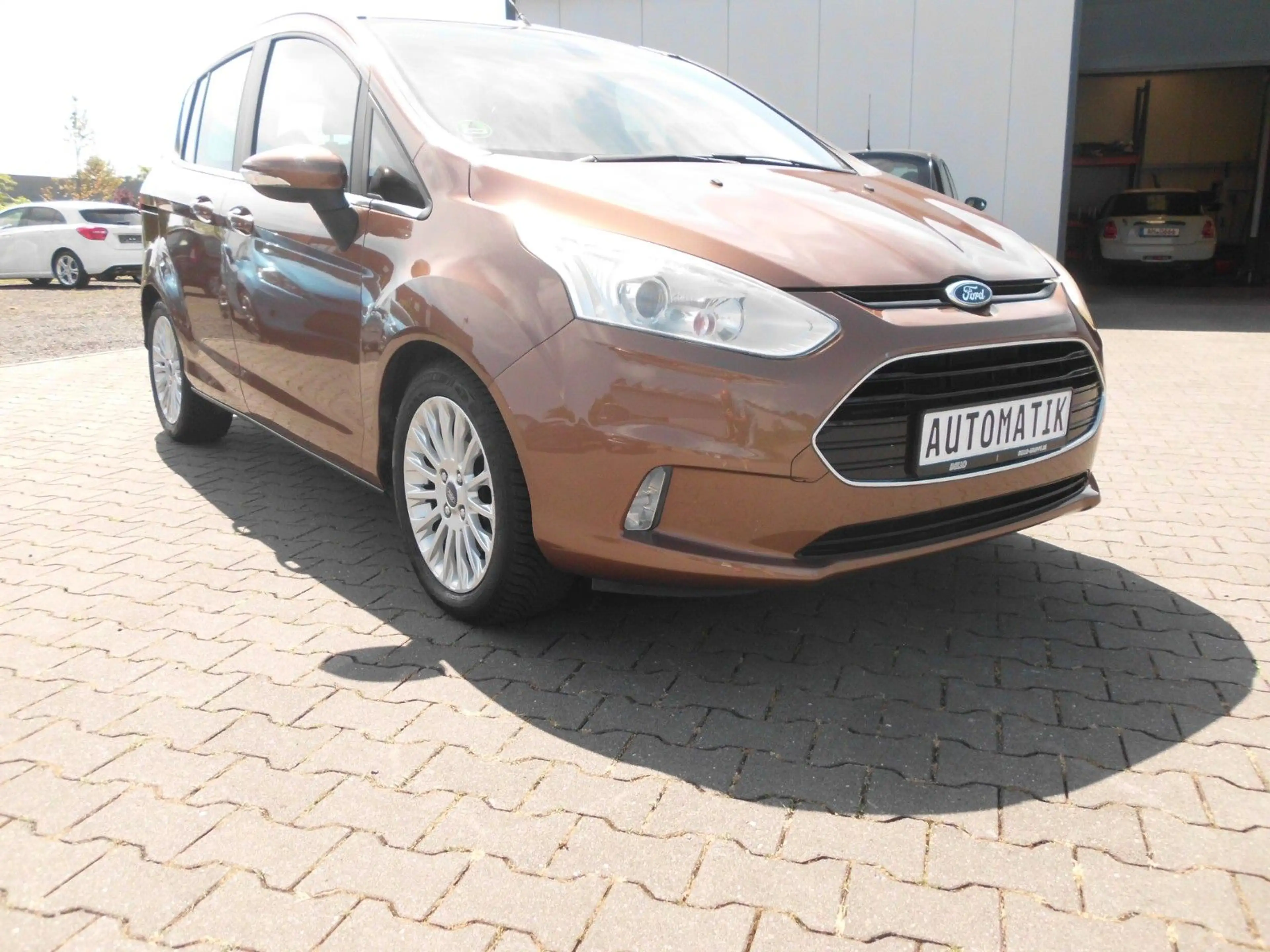 Ford B-Max 1,6 77kW Titanium PowerShift AUTOMATIK 2.H — photo 4