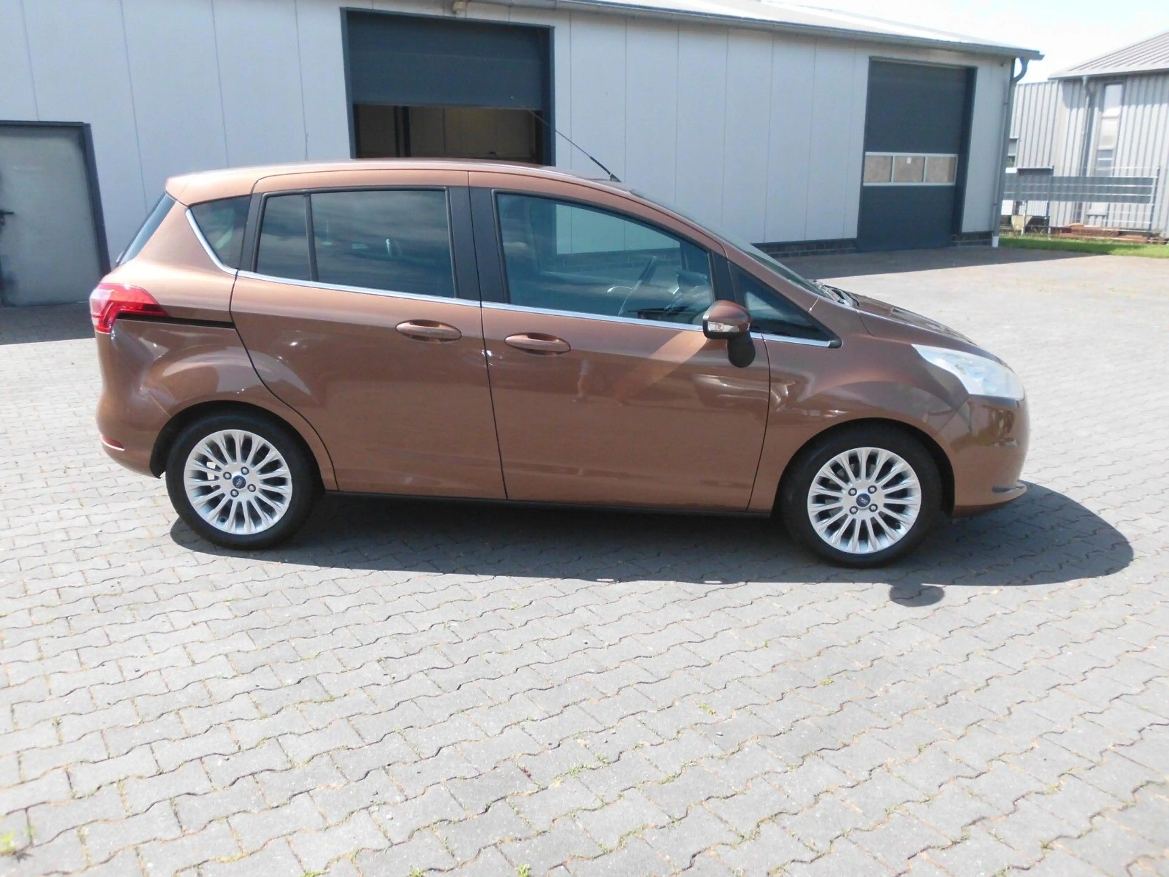 Ford B-Max 1,6 77kW Titanium PowerShift AUTOMATIK 2.H — photo 7