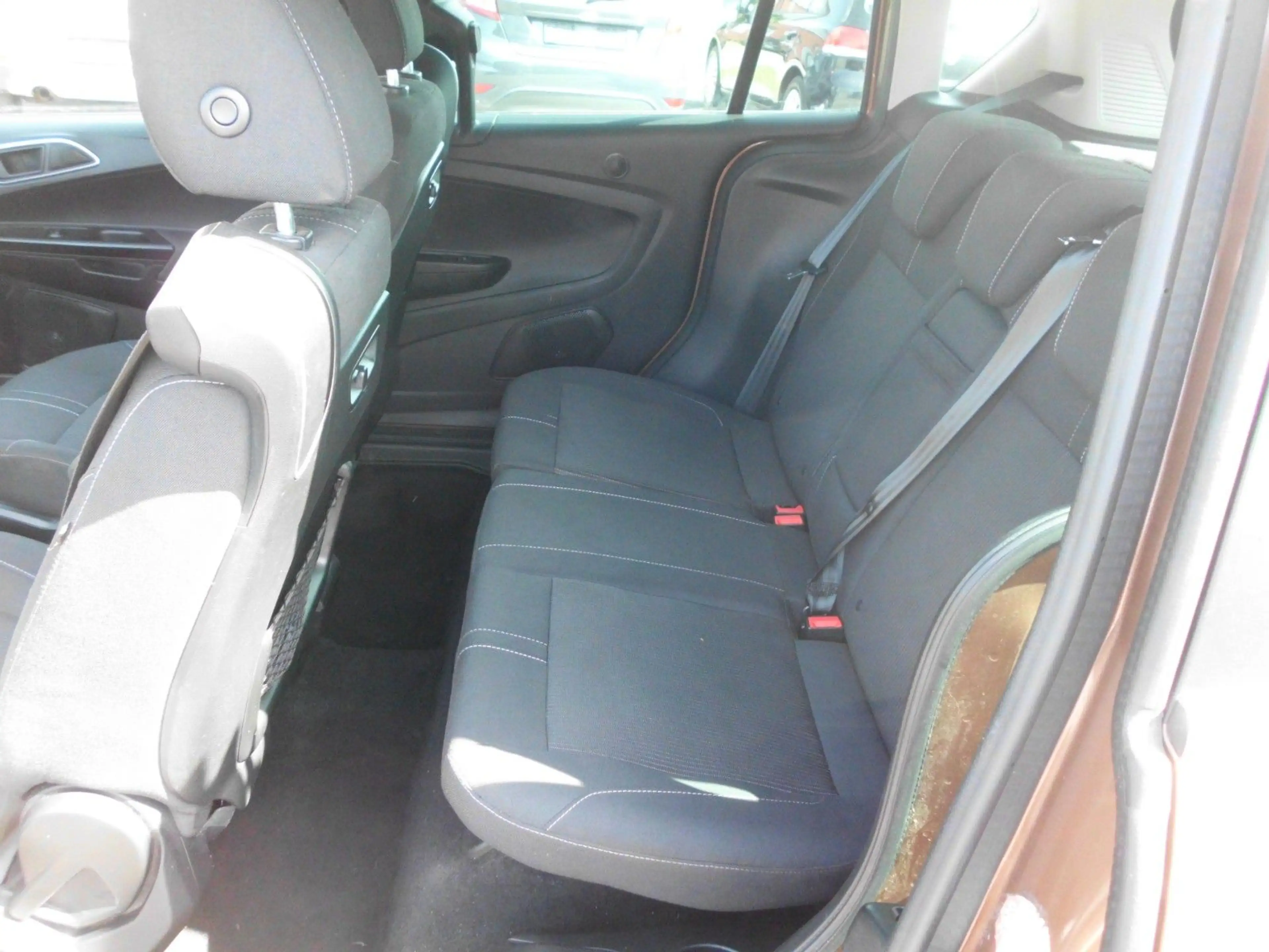 Ford B-Max 1,6 77kW Titanium PowerShift AUTOMATIK 2.H — photo 12