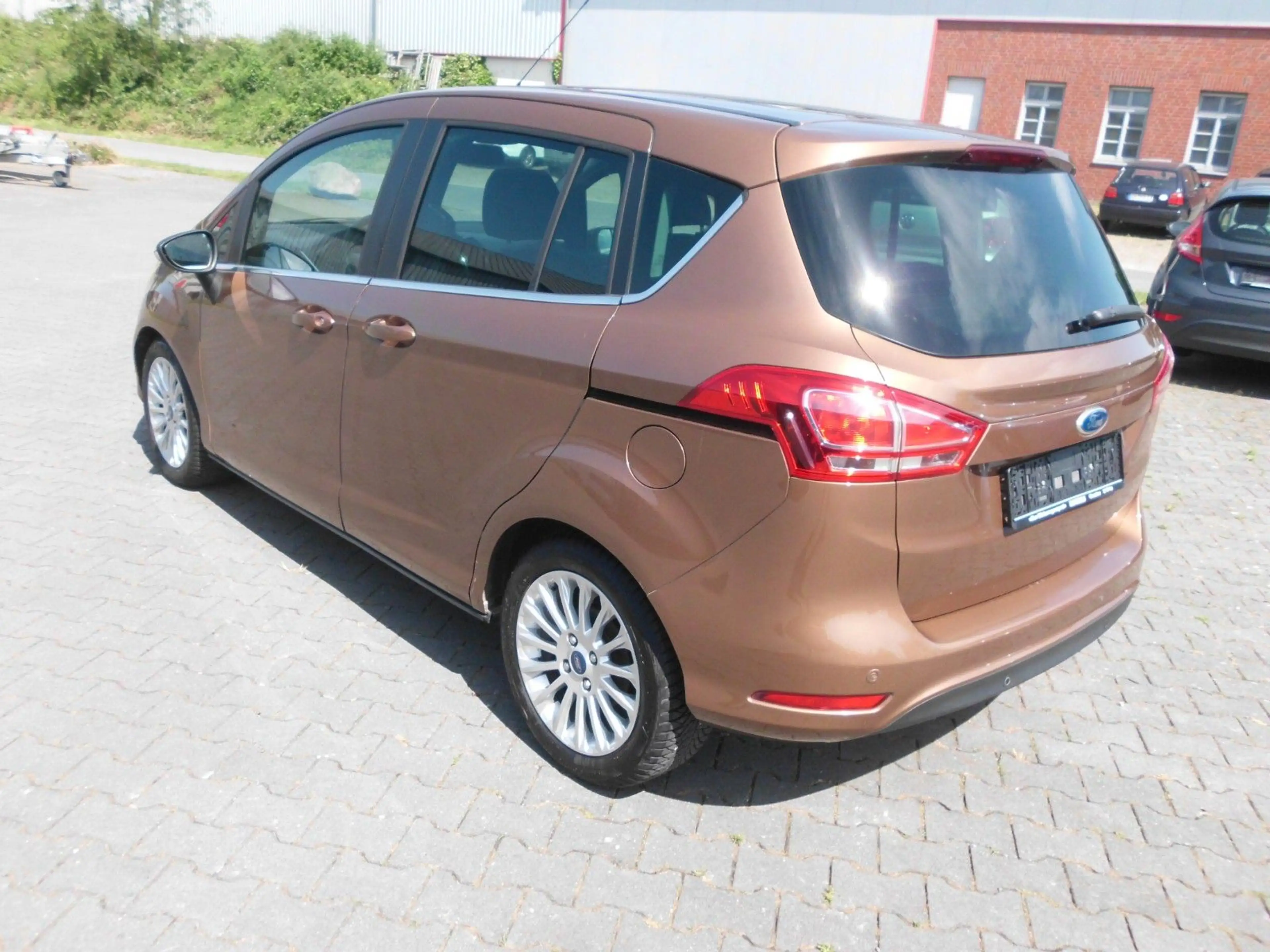 Ford B-Max 1,6 77kW Titanium PowerShift AUTOMATIK 2.H — photo 10
