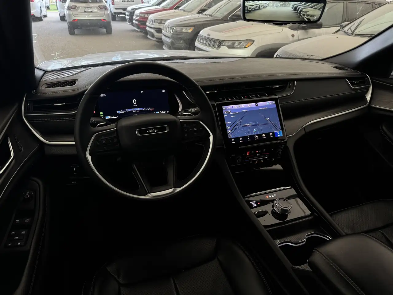 Jeep Grand Cherokee снимка Jeep Grand Cherokee
