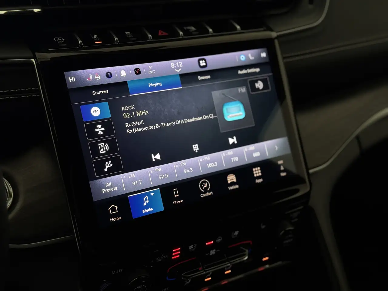 Jeep Grand Cherokee снимка Jeep Grand Cherokee