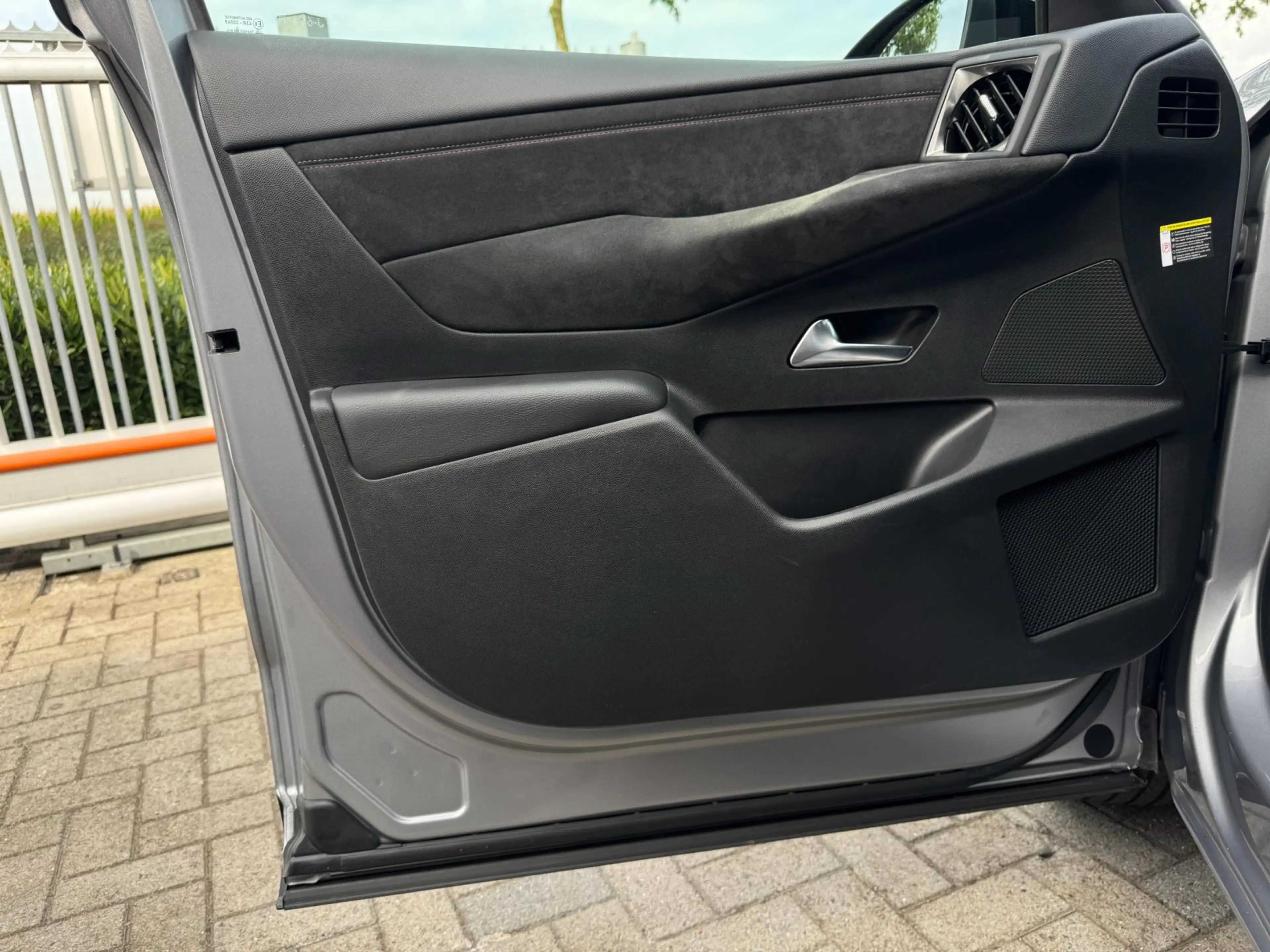 DS Automobiles DS 3 Crossback 1.2 PureTech Business AUTOMAAT / PDC / CARPLAY / C — photo 10