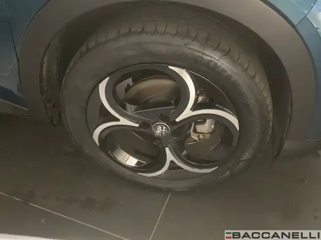 Alfa Romeo Junior view 8