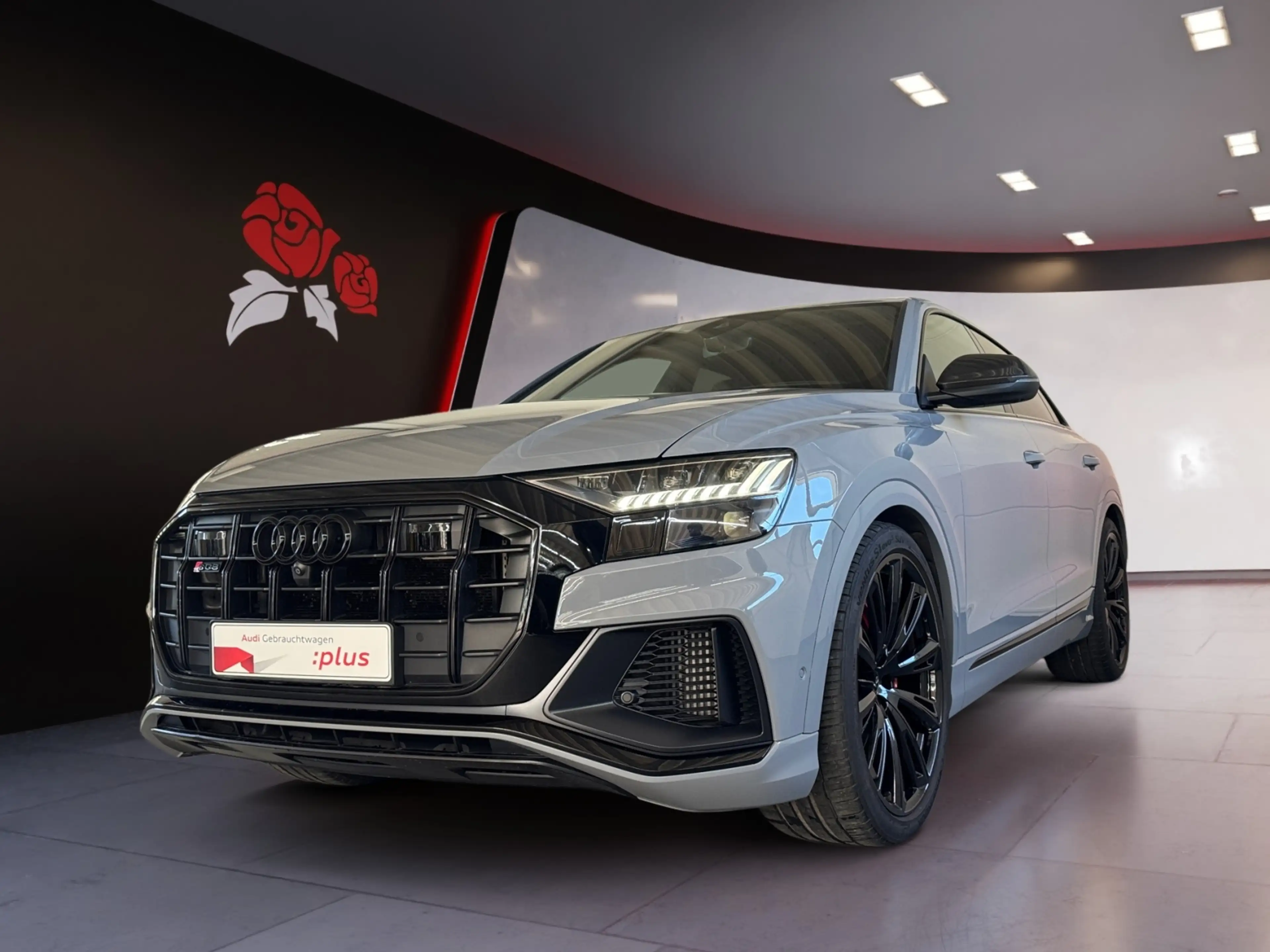 Audi SQ8 4.0 TFSI quattro AHK Pano Carbon Nachtsicht ACC 3 — photo 2